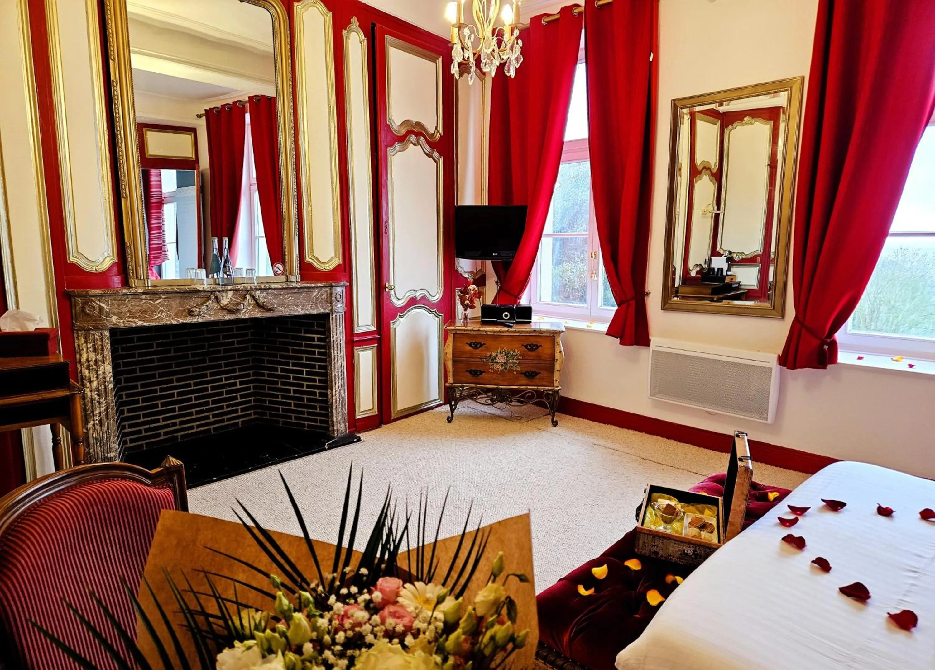 Property building, Bed in Châtellerie De Schoebeque