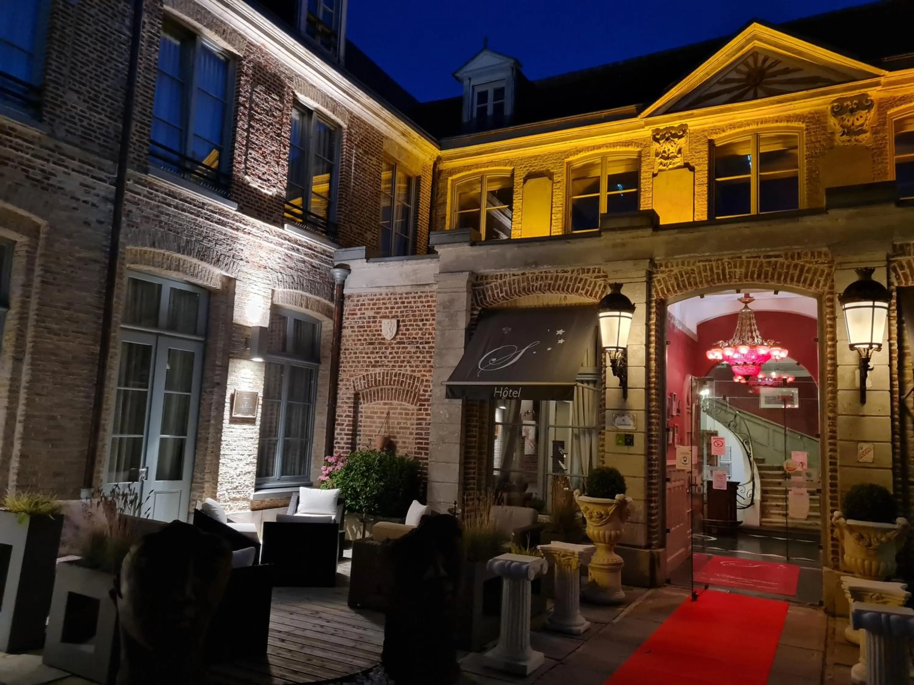 Property building in Châtellerie De Schoebeque