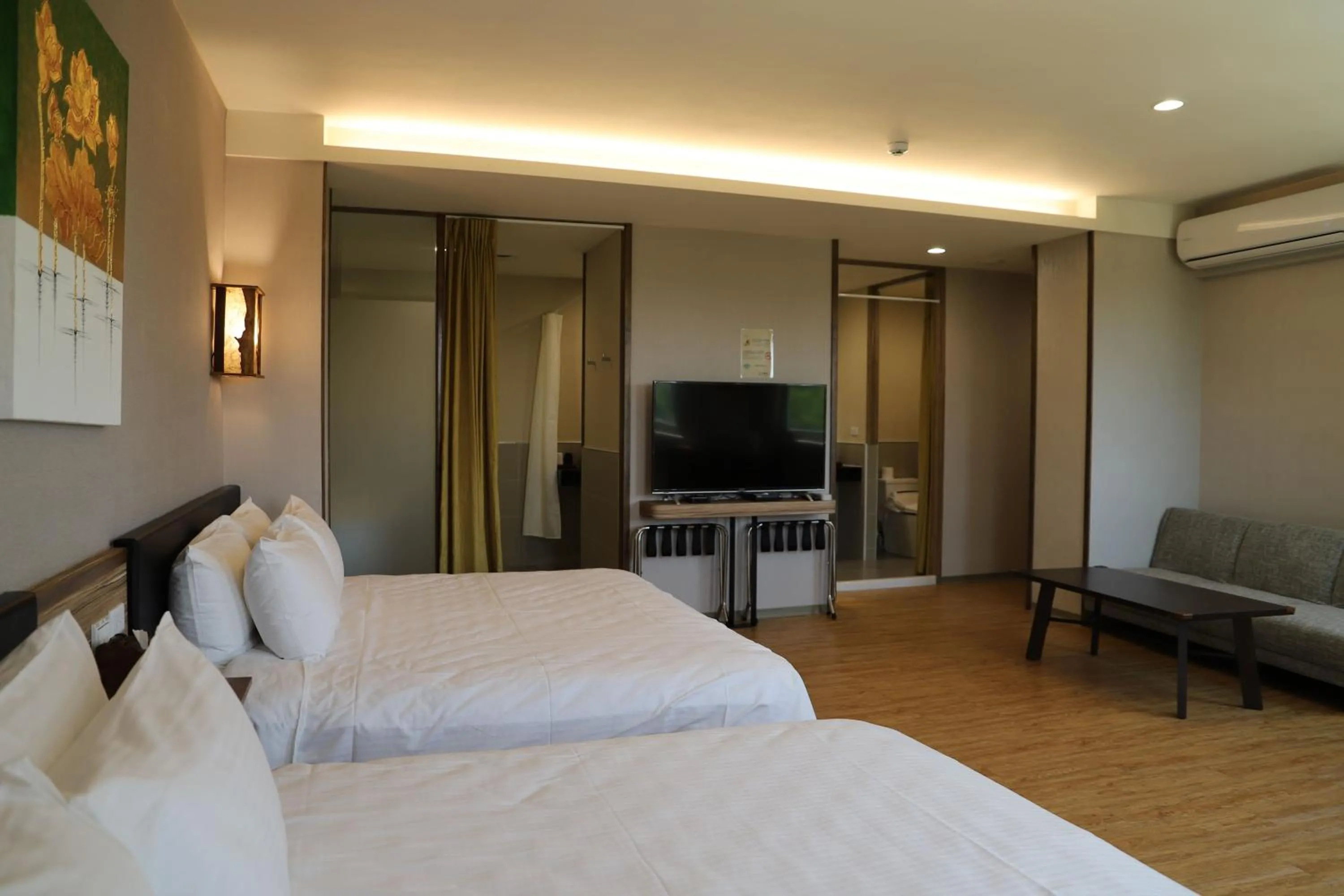 TV and multimedia in Tainan Julie's Garden 峰情文旅