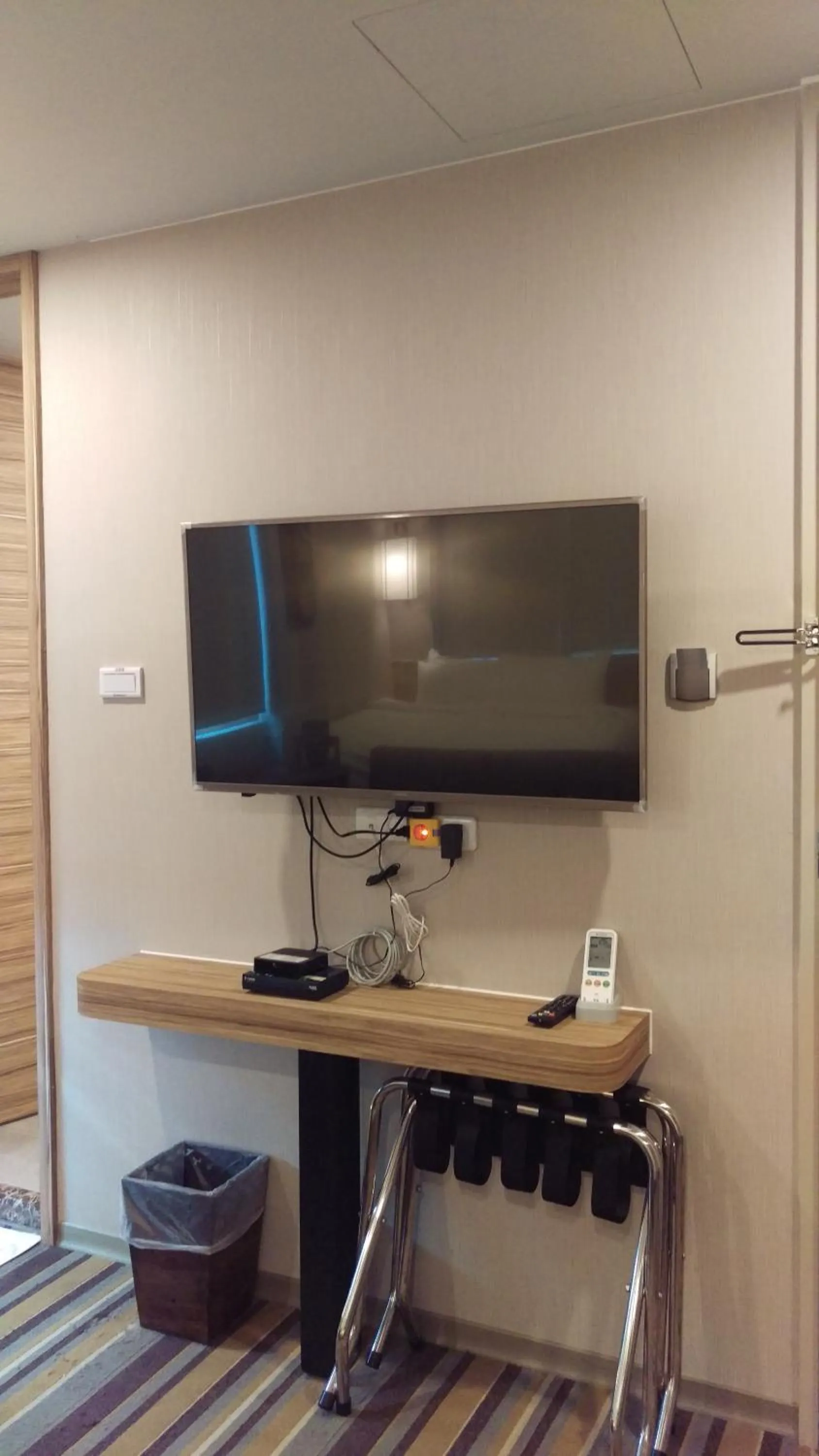 TV and multimedia in Tainan Julie's Garden 峰情文旅