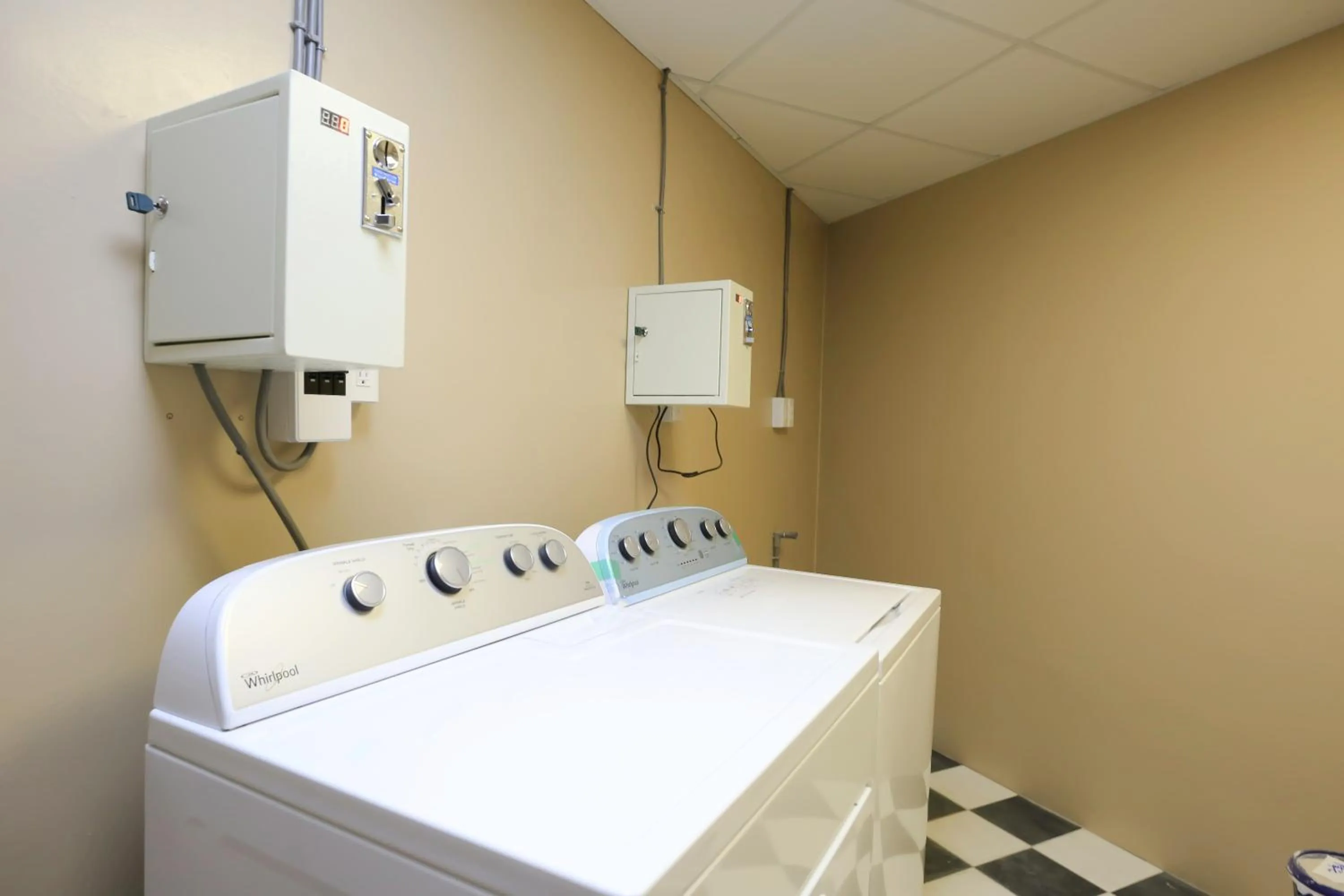 washing machine in Flyinn Hostel