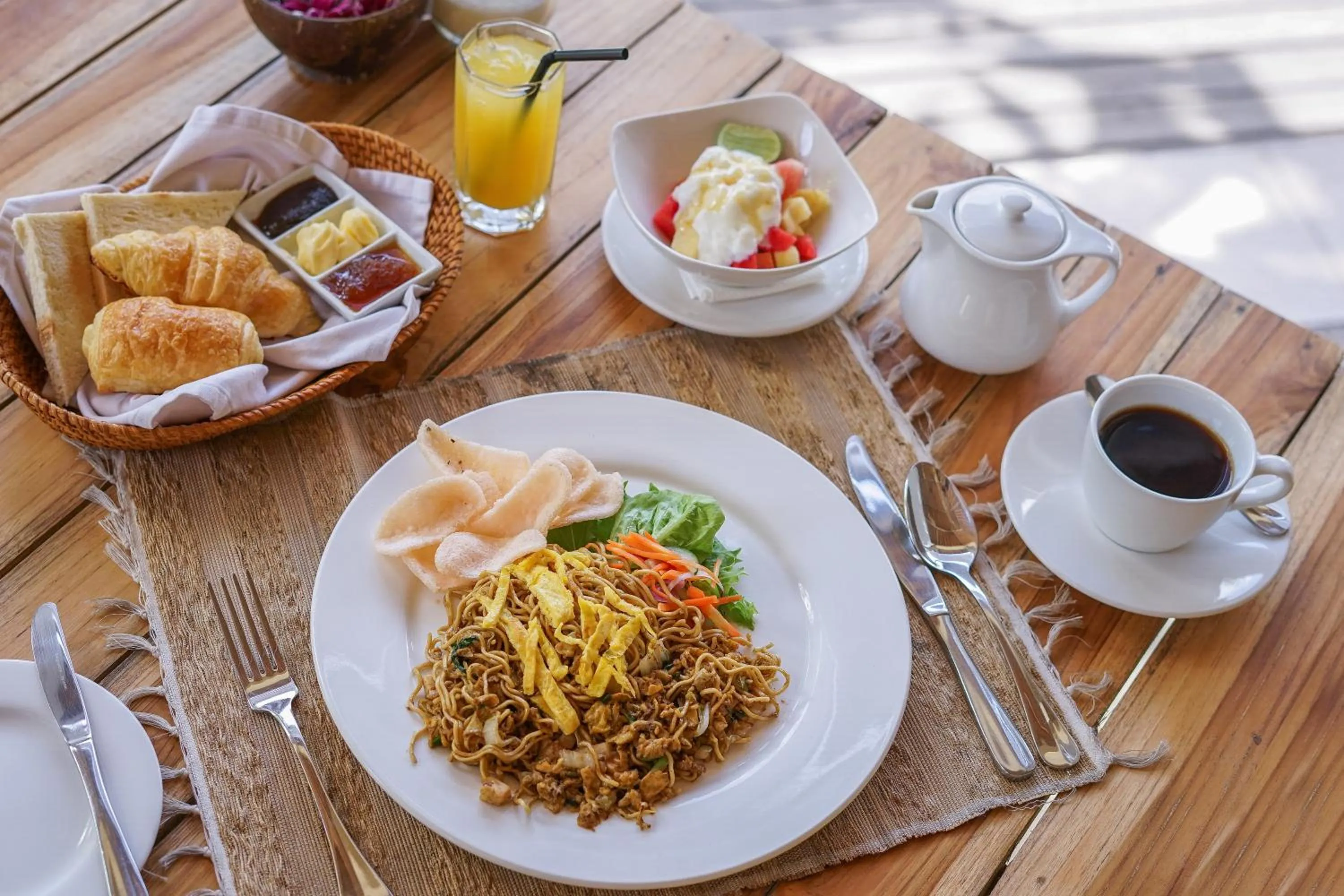 Breakfast in La Berceuse Resort and Villa Nusa Dua by Taritiya Collection