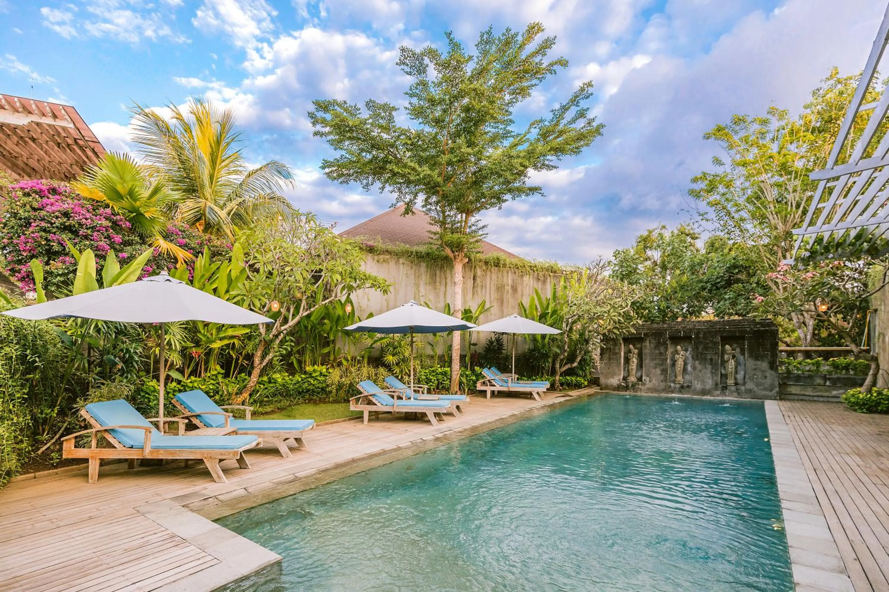 Swimming pool in La Berceuse Resort and Villa Nusa Dua by Taritiya Collection