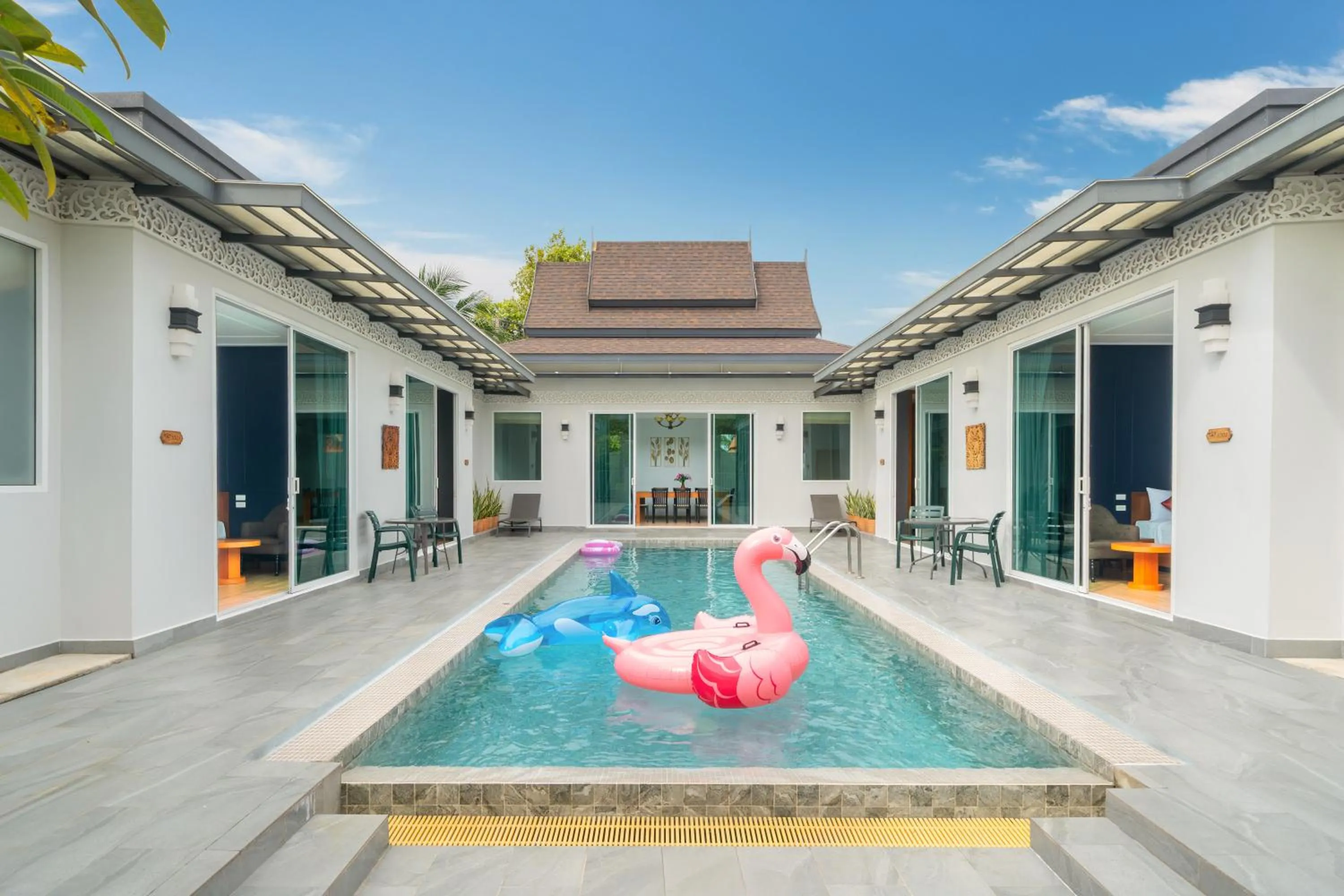 Swimming pool in Phuket La Siesta Pool Villas & Pool Access Rooms