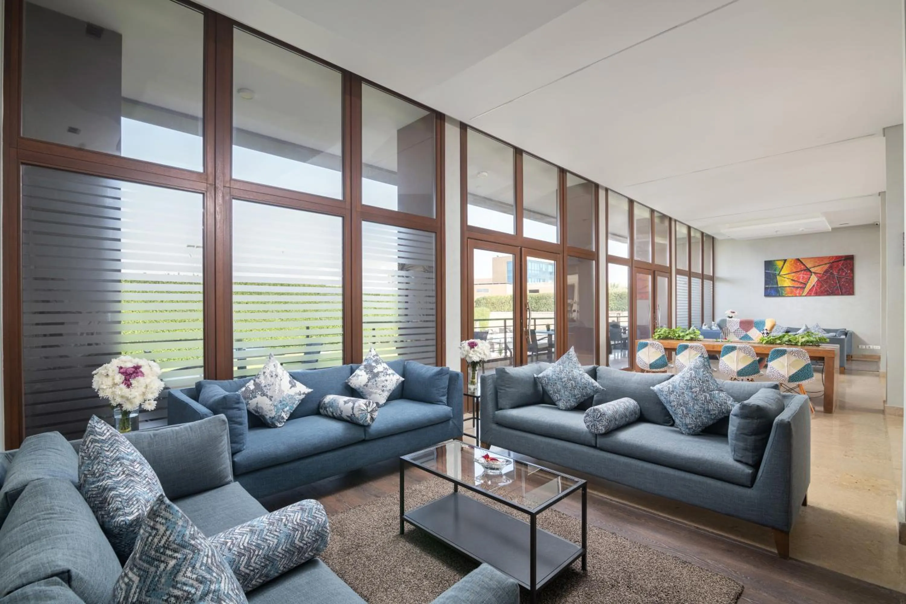 Restaurant/places to eat in Dhara Residence E2 Lodge Hotel