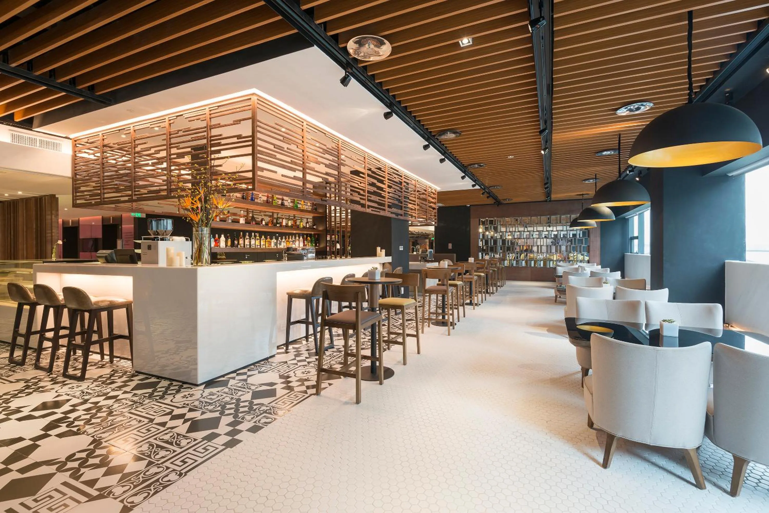 Restaurant/places to eat in INNSiDE by Meliá Zhengzhou