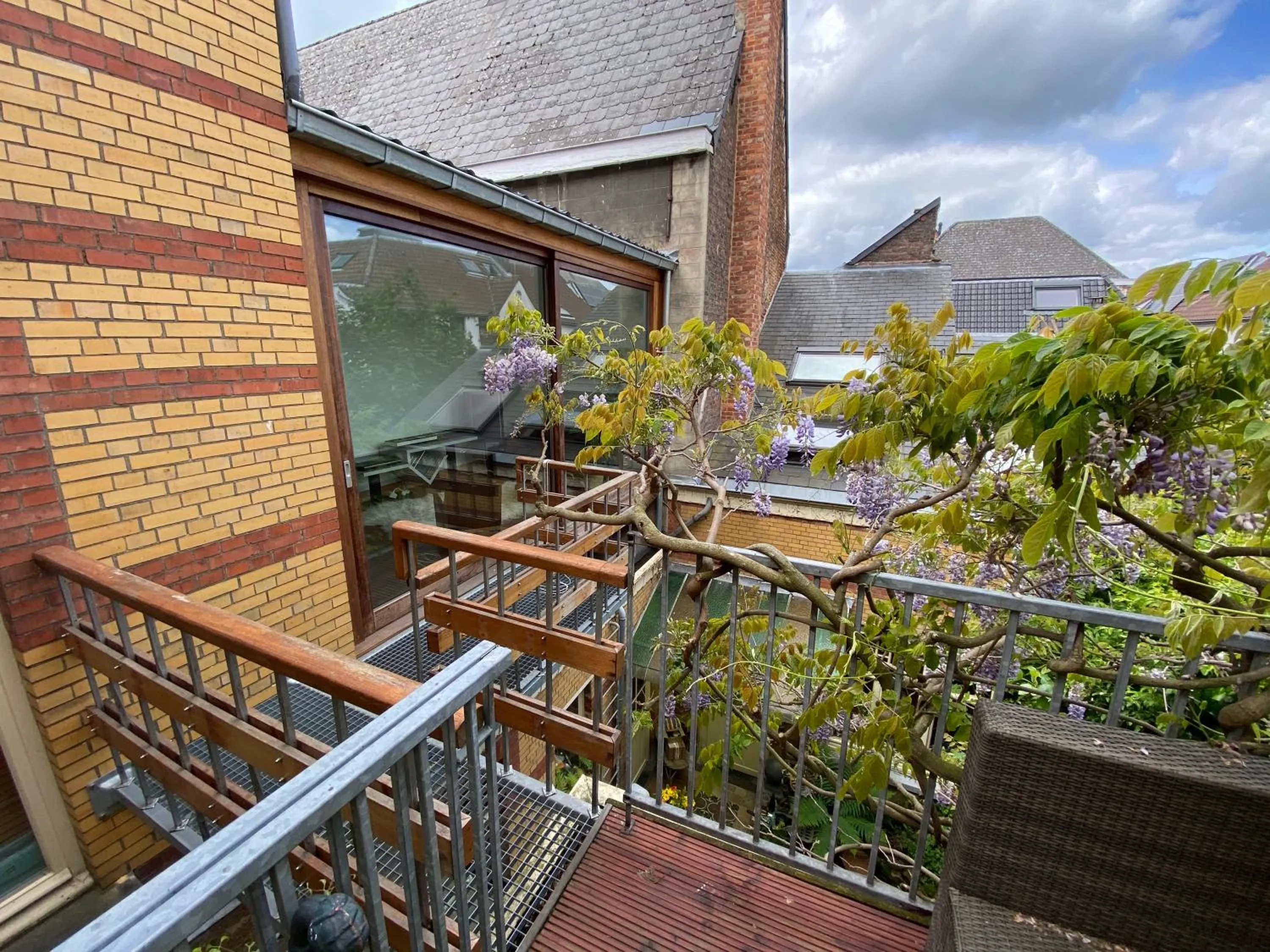 Property building in Lunatree