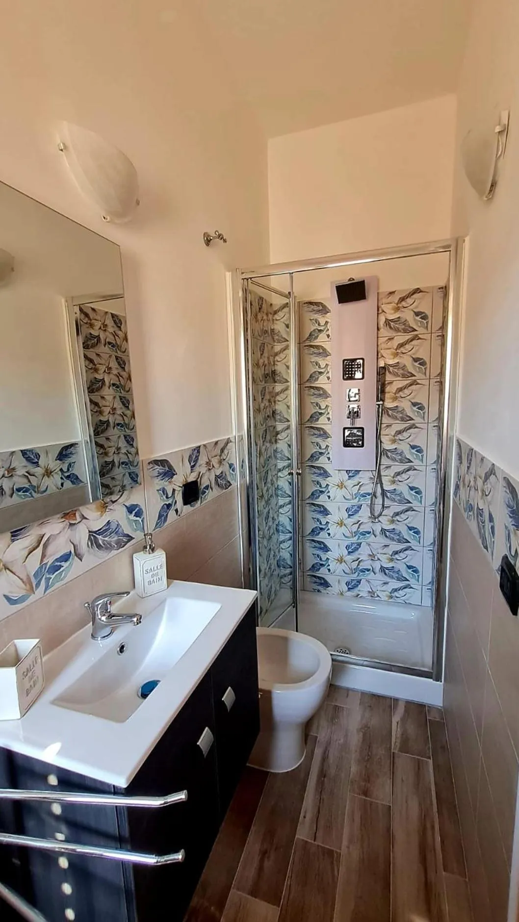 Bathroom in Residenza Giostell