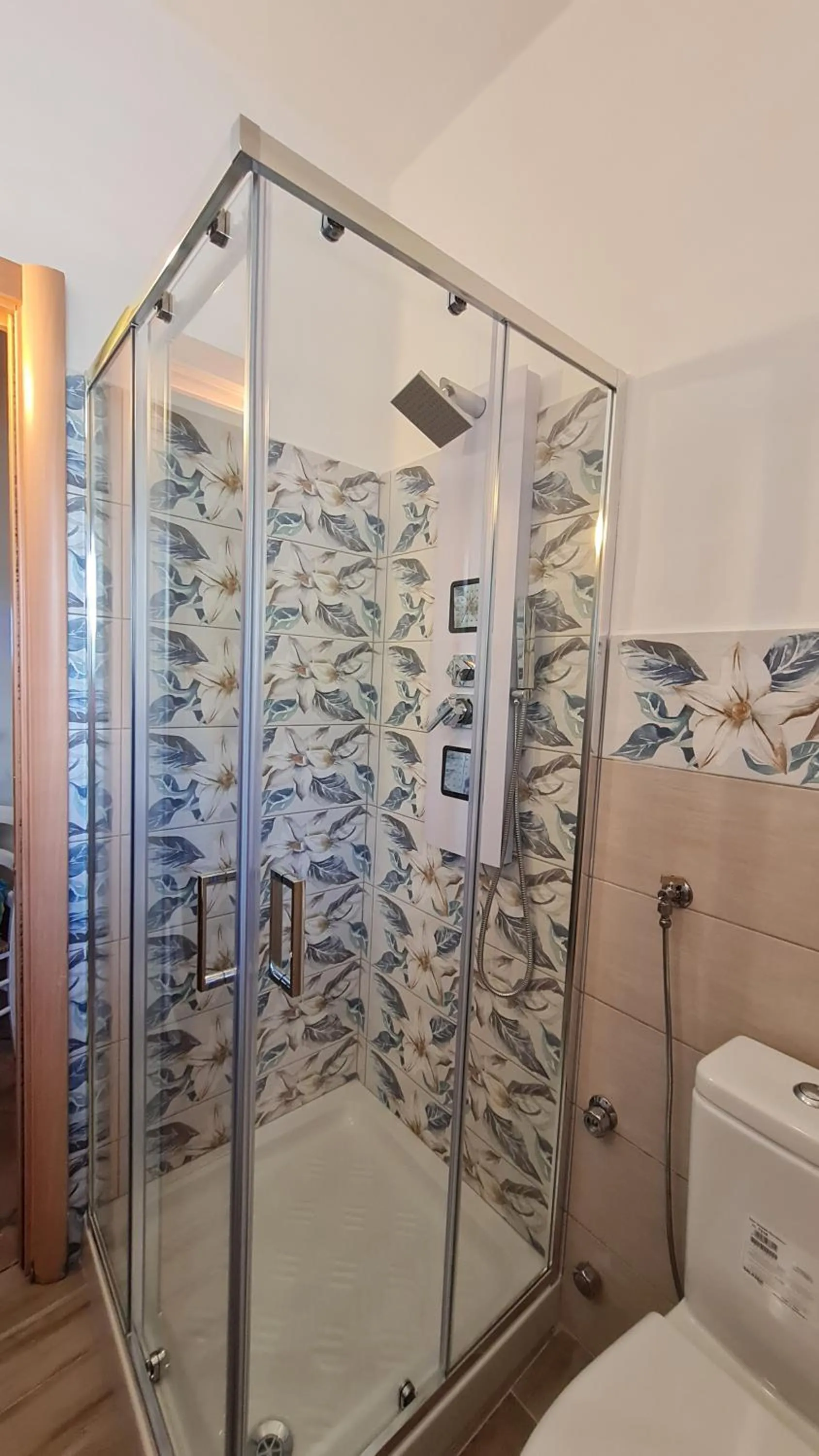 Shower in B&B Giostell