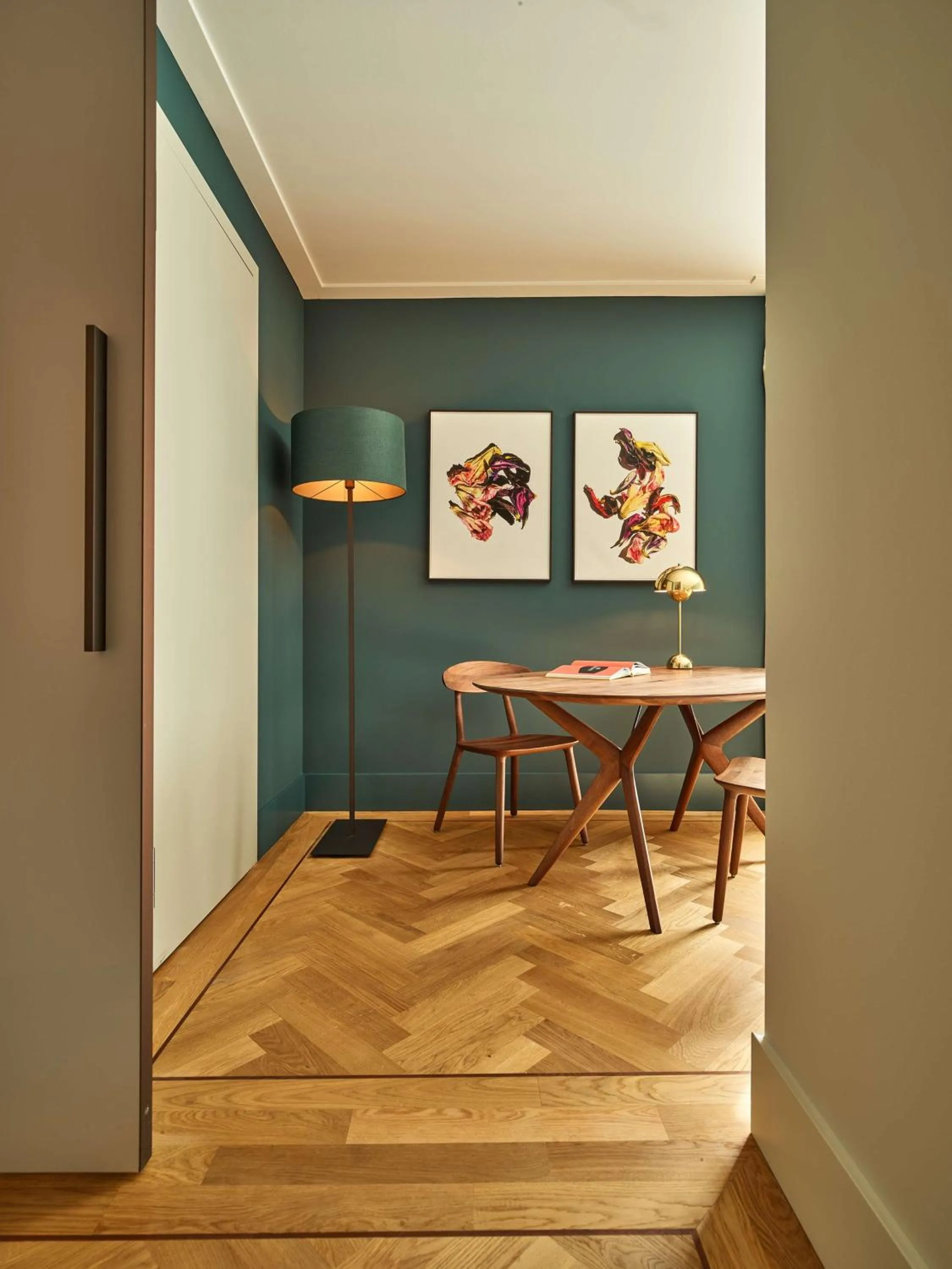 Living room in Hyatt Regency Amsterdam