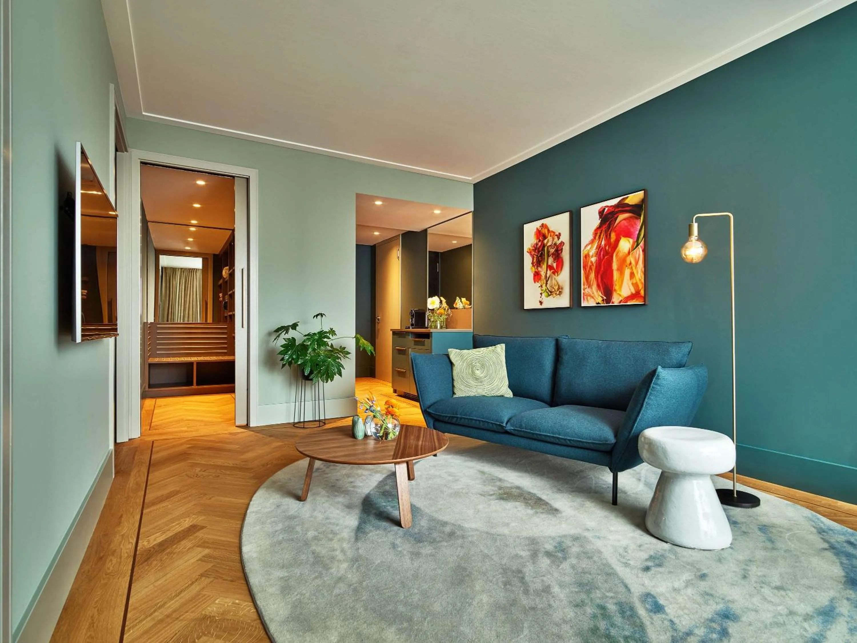 Living room in Hyatt Regency Amsterdam