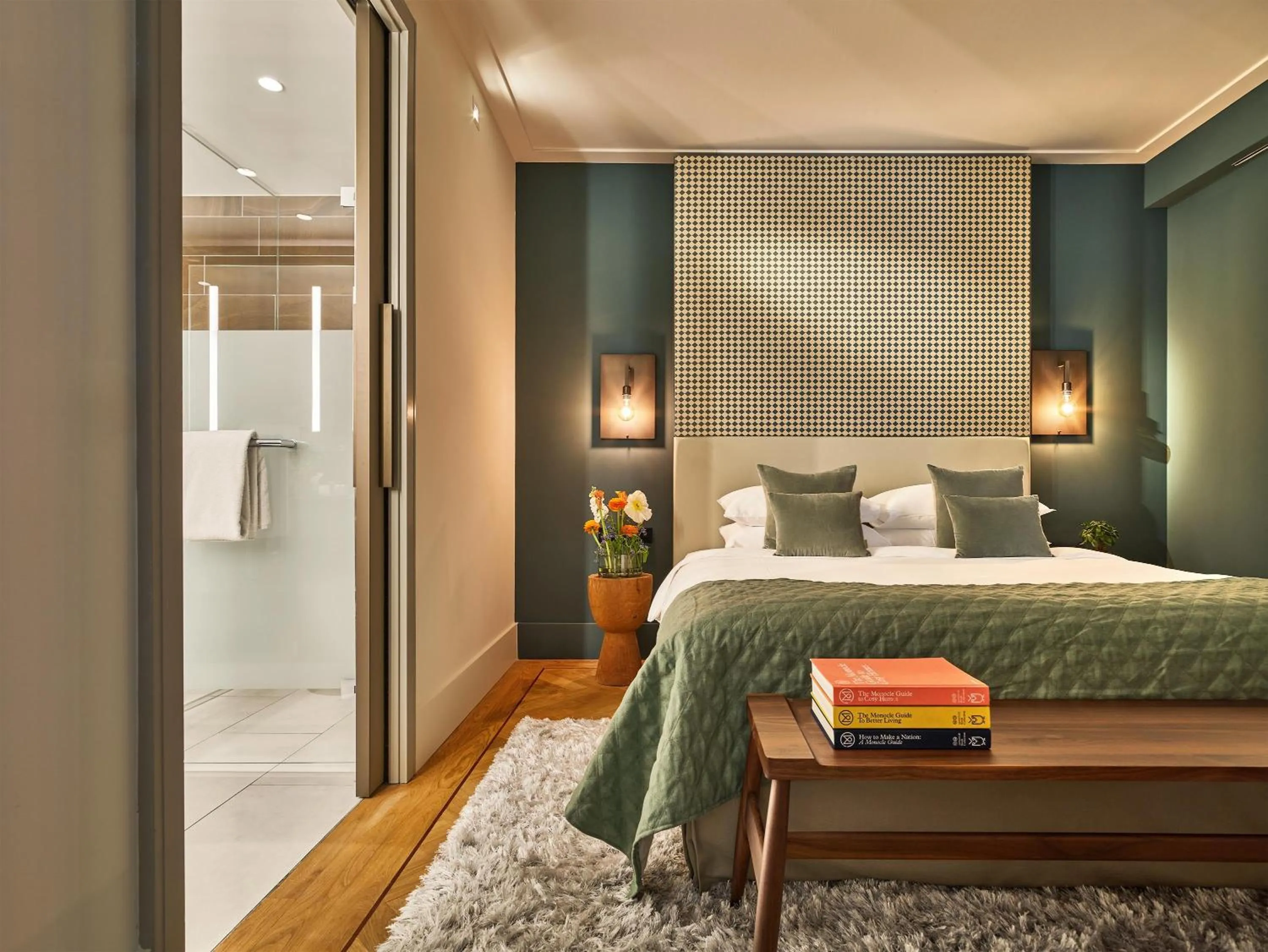 Photo of the whole room, Bed in Hyatt Regency Amsterdam