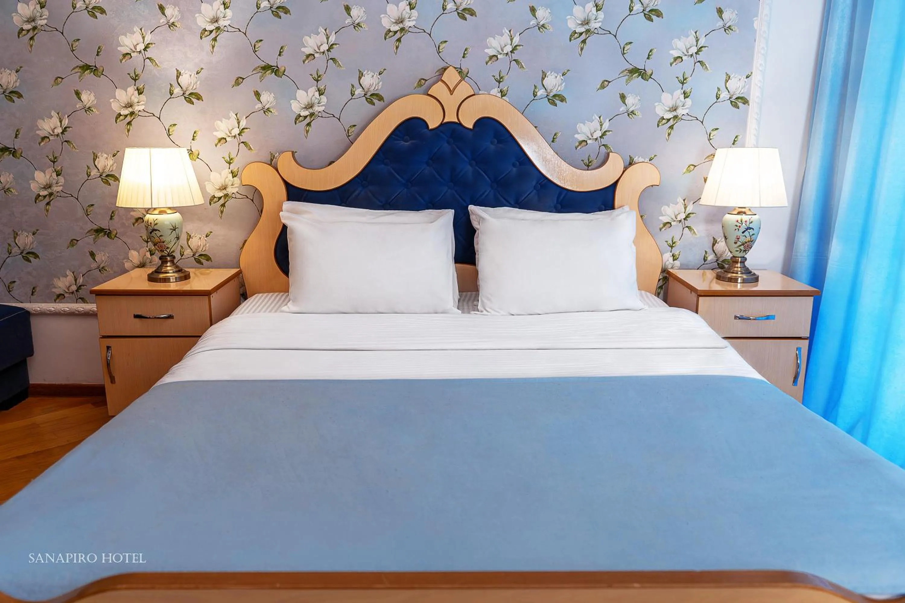 Bedroom, Bed in Sanapiro Hotel