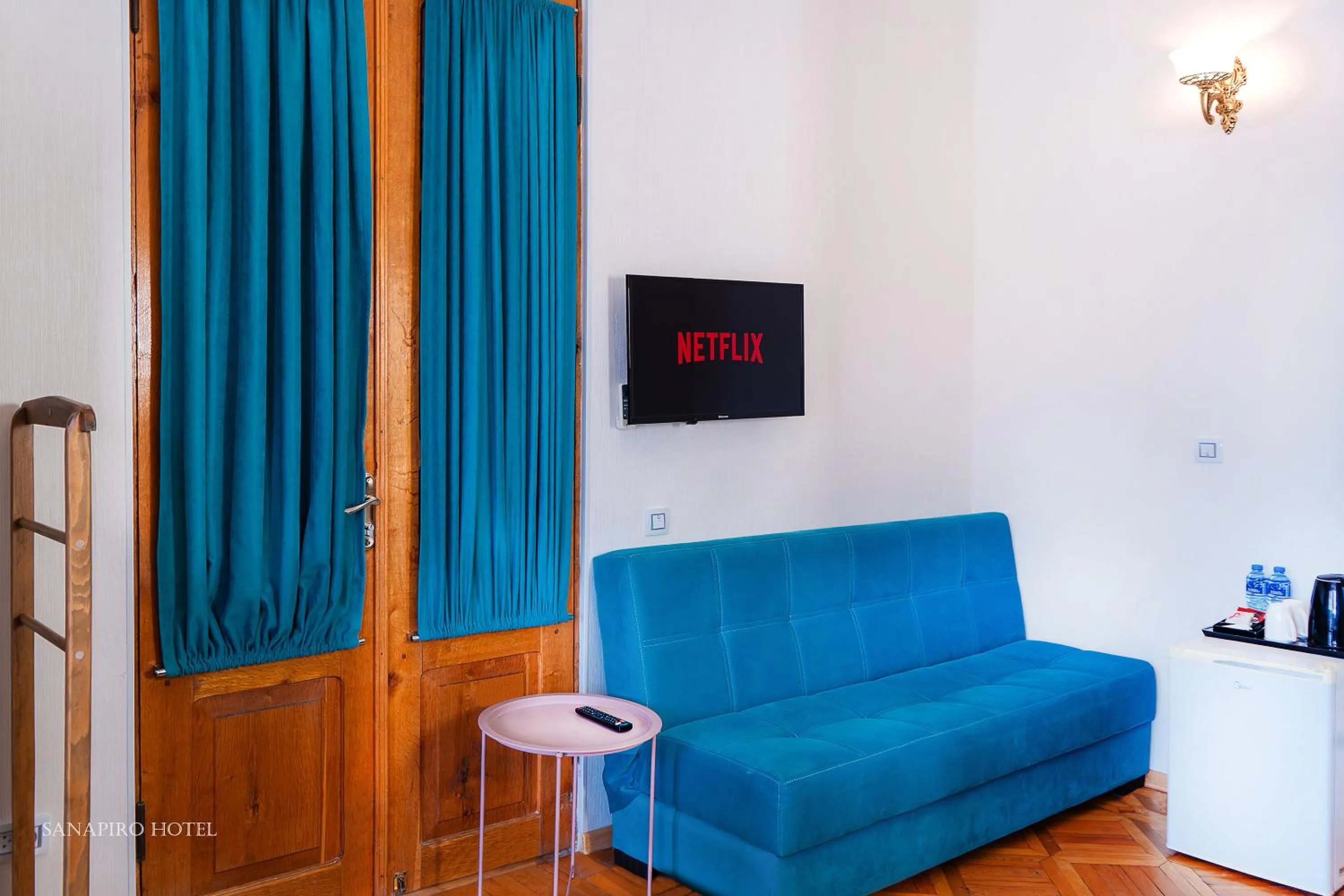 Bedroom in Sanapiro Hotel