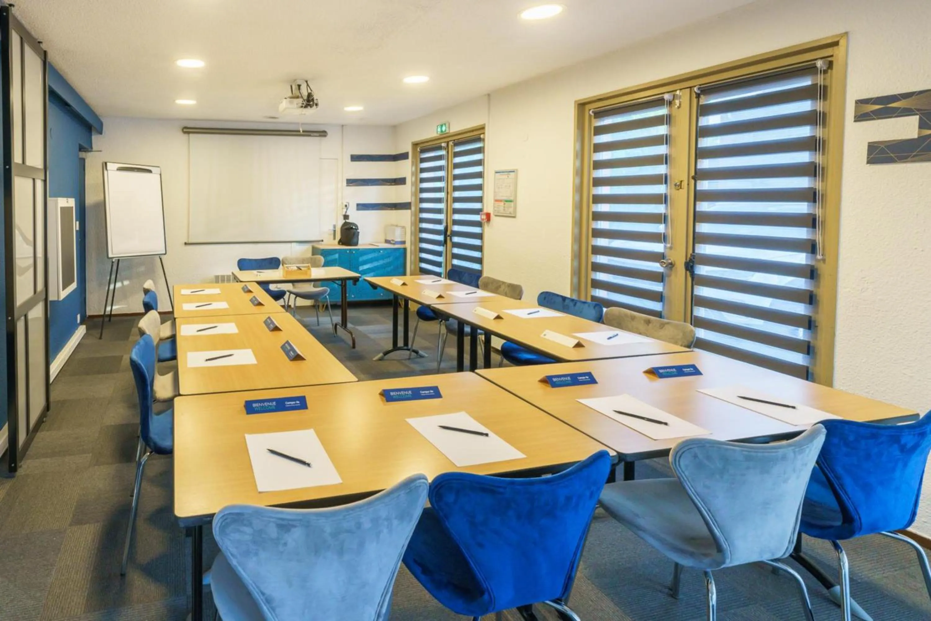 Meeting/conference room in Campanile NATURE - Lille Est Villeneuve-d'Ascq