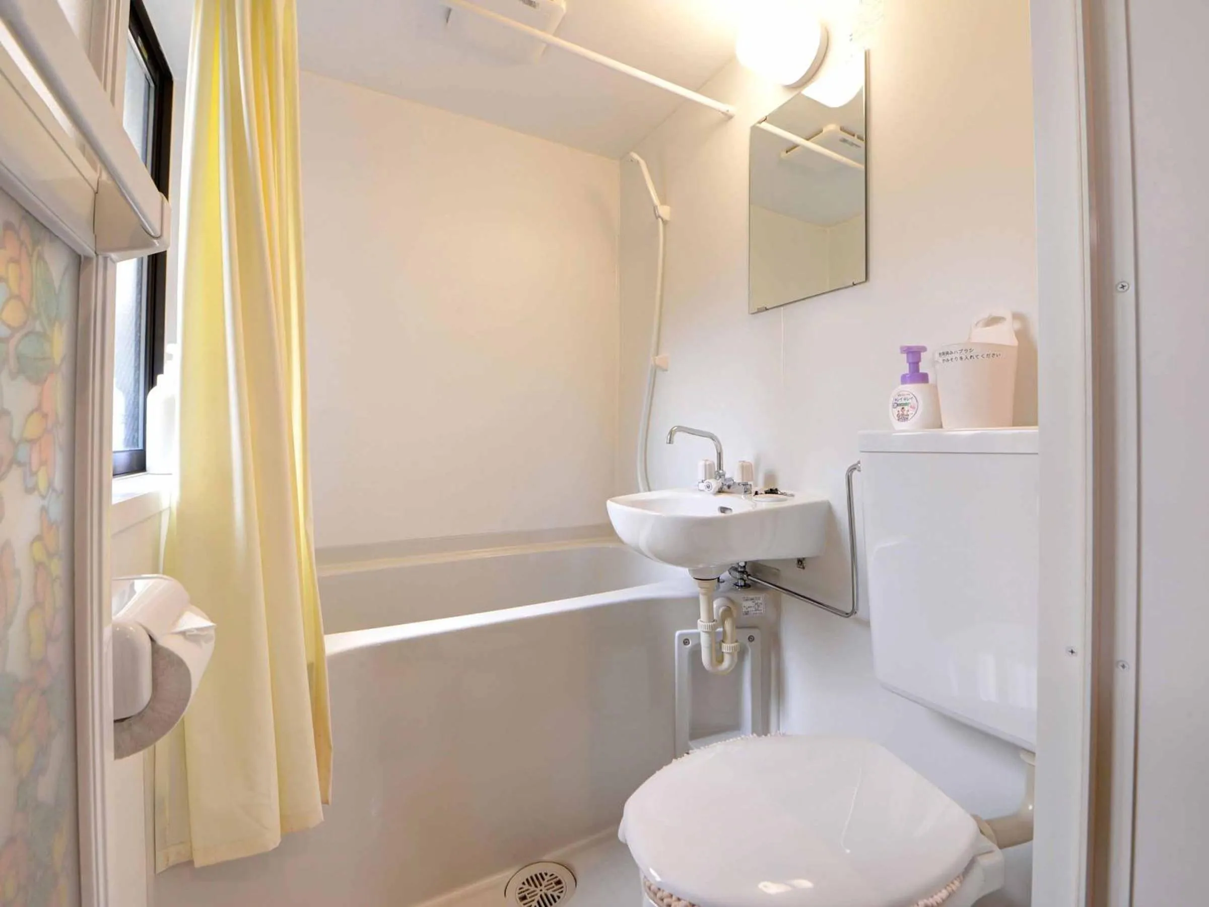 Photo of the whole room in Ryokan Niko