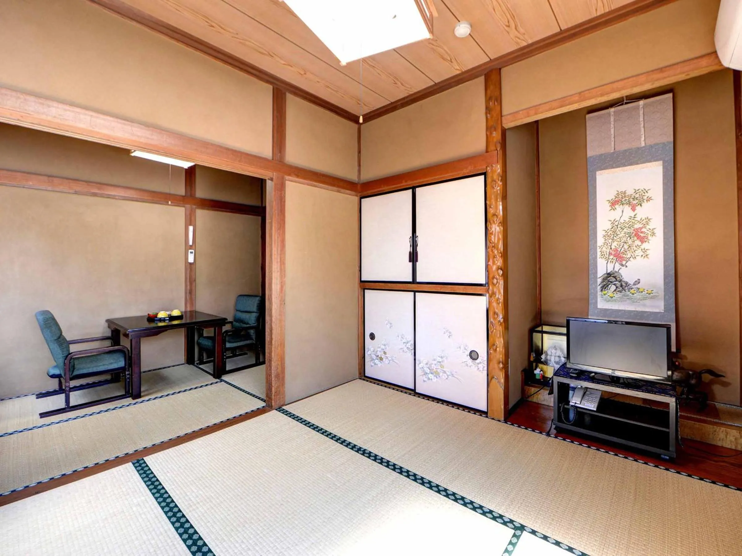 Photo of the whole room in Ryokan Niko