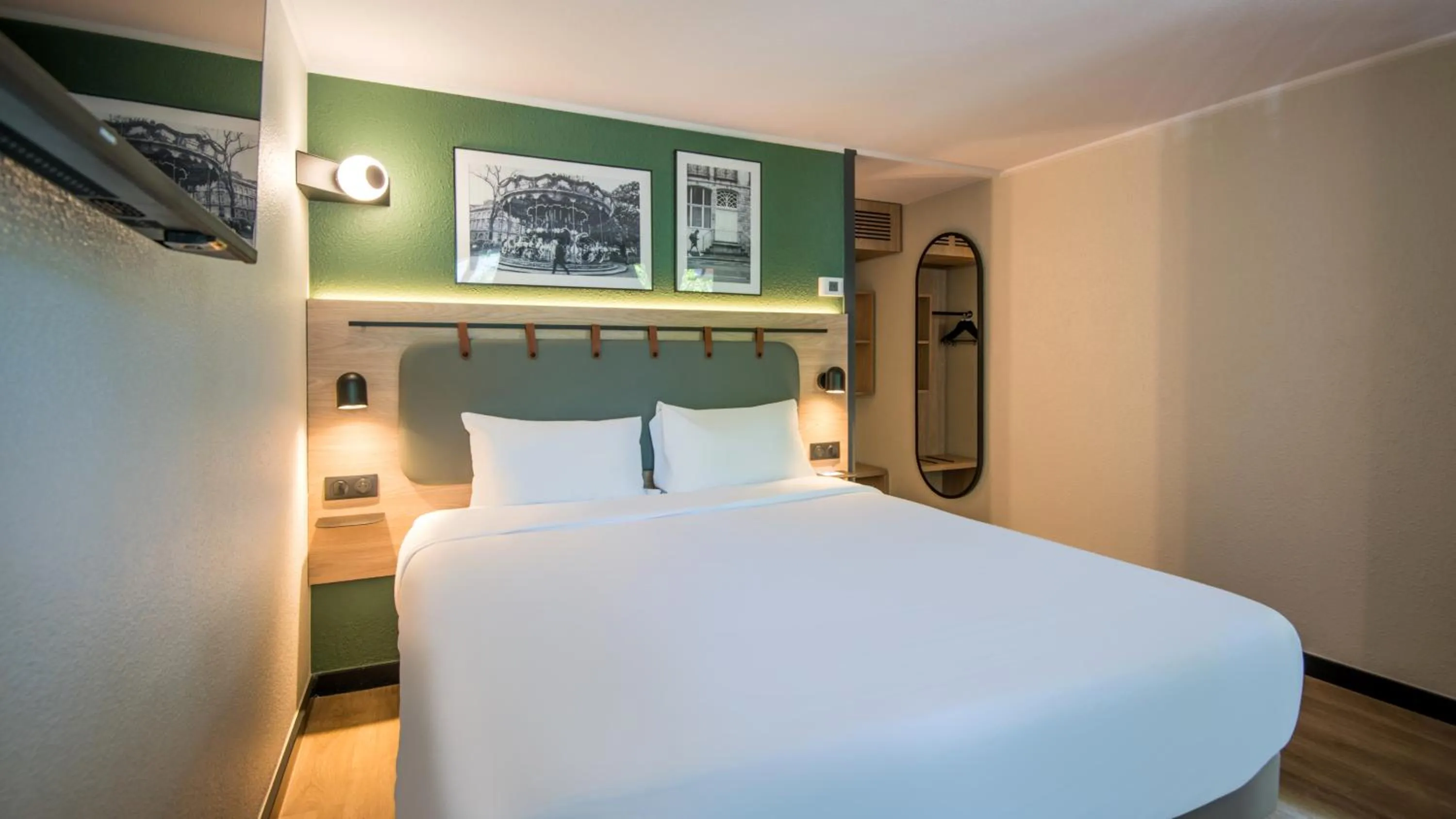 Bed in Campanile Lille - Lomme