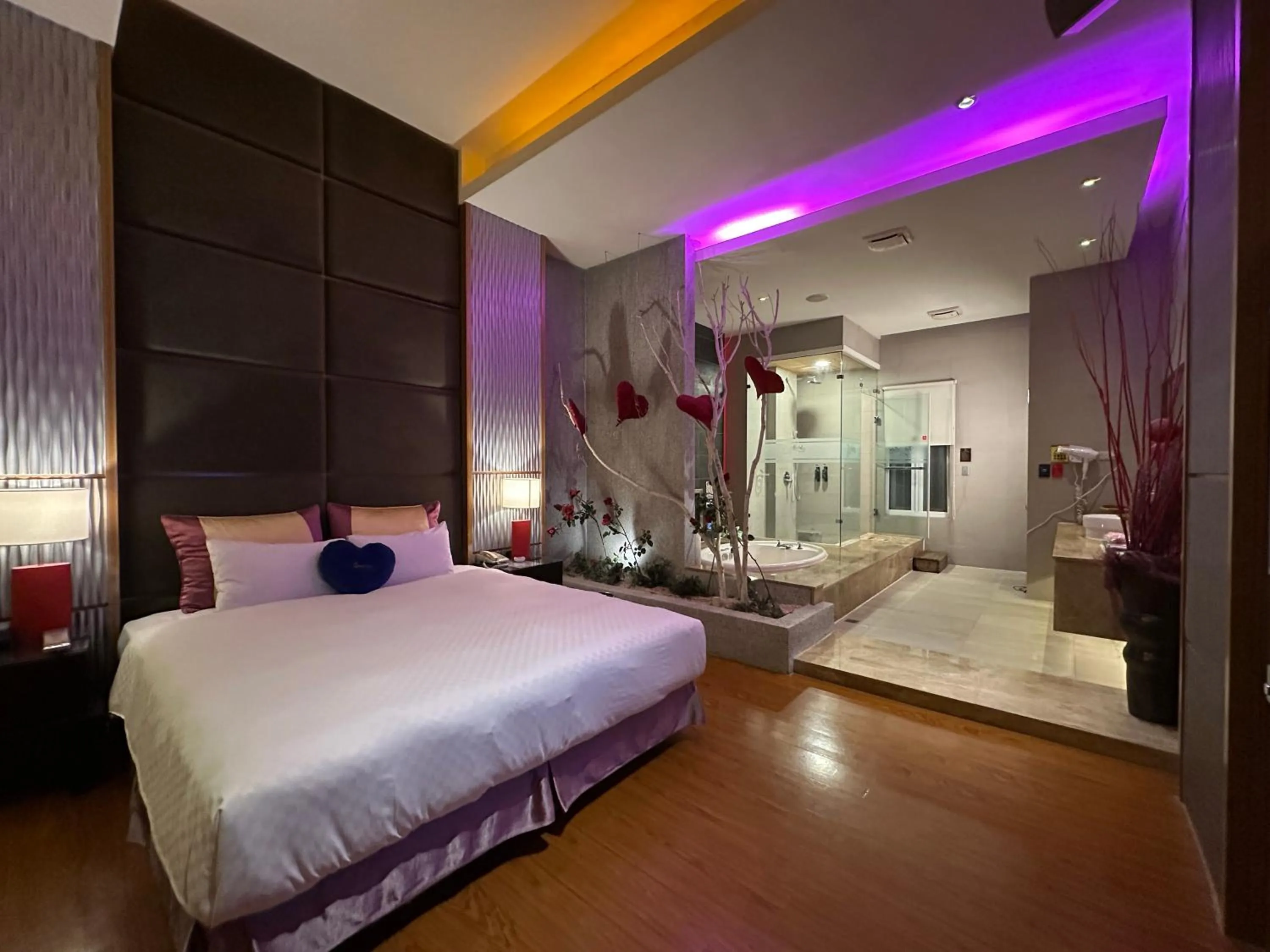 Bed in Norway Forest Villa Motel