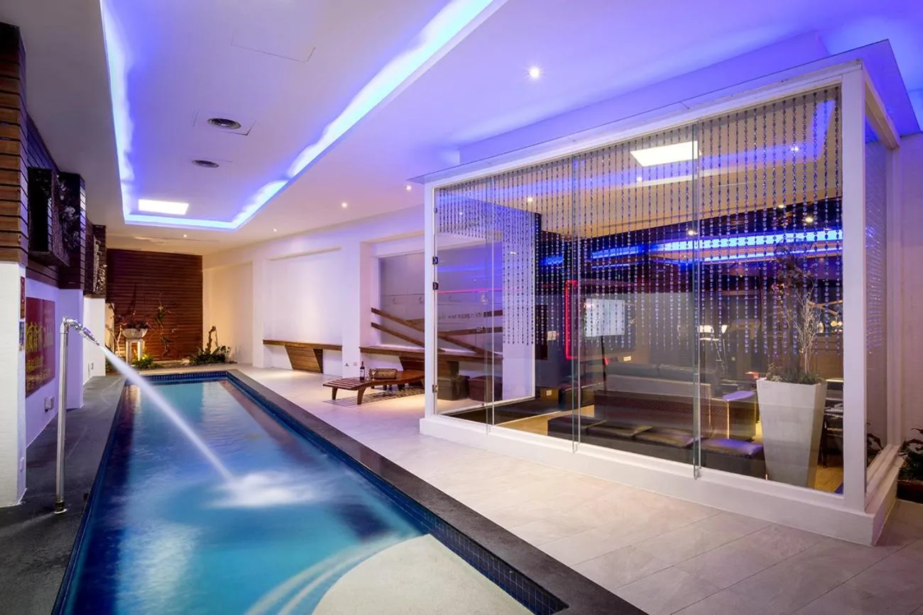 Pool view in Norway Forest Villa Motel