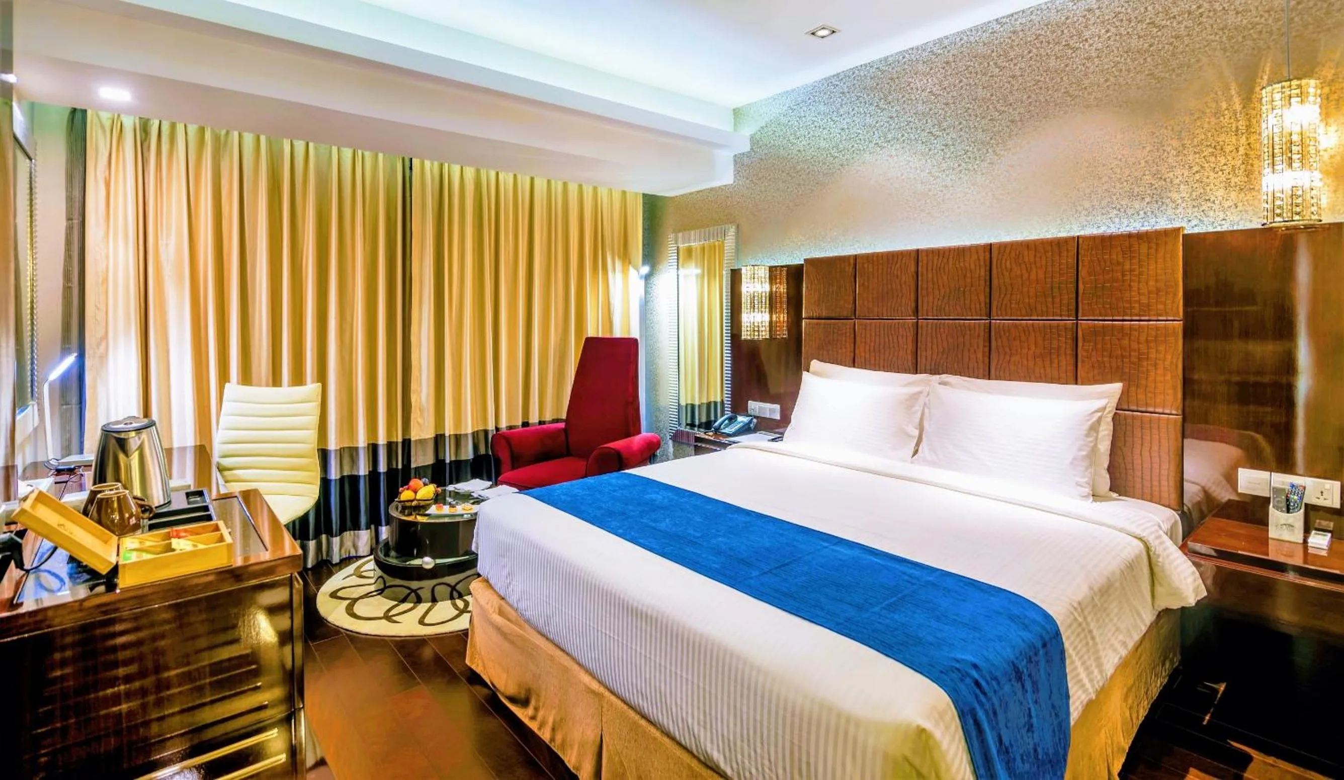 Bedroom in The Raintree Dhaka - A Luxury collection Hotel
