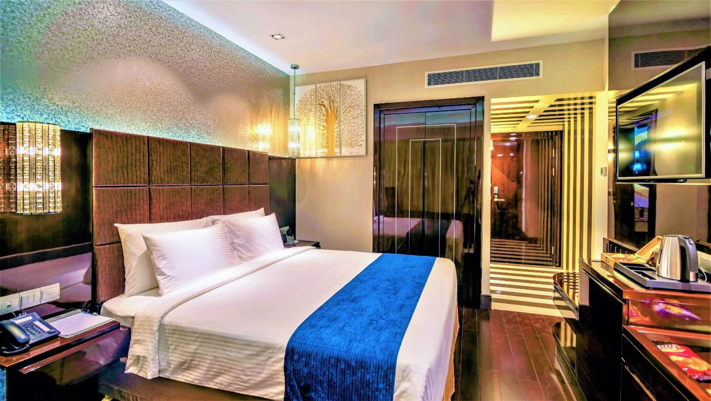 Bedroom in The Raintree Dhaka - A Luxury collection Hotel