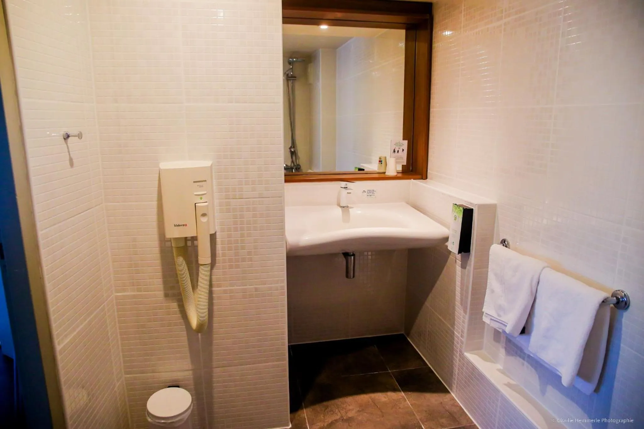 Bathroom in Campanile Montargis - Amilly