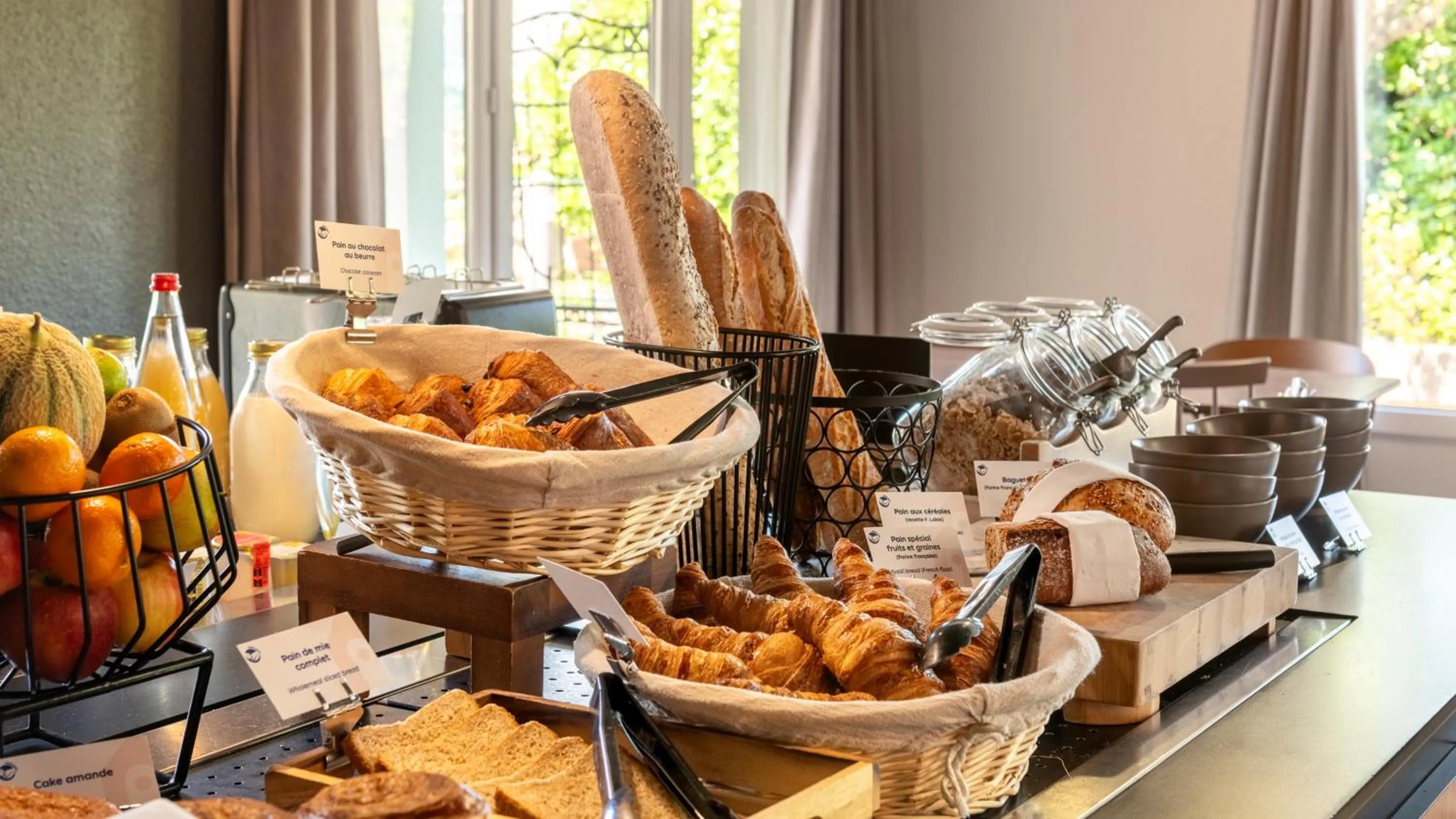 Breakfast in Campanile NATURE - Montpellier Sud