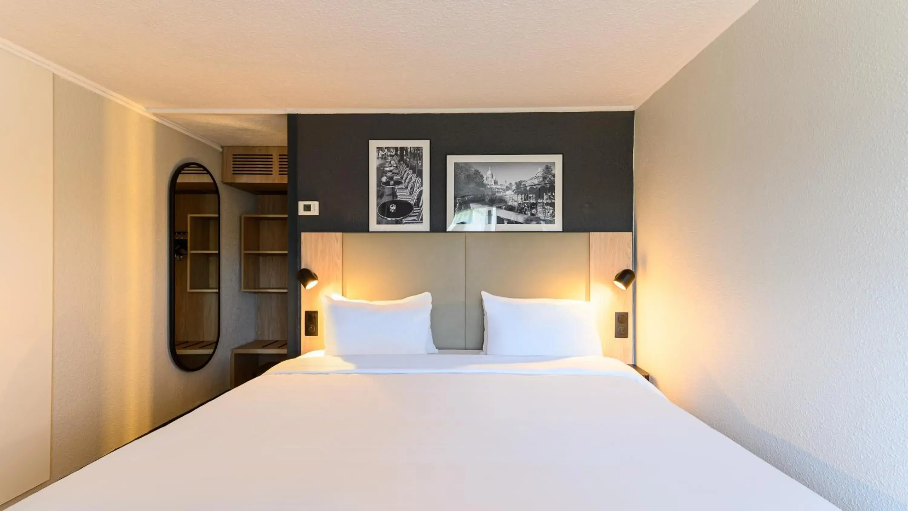 Standard Room - 1 Queen Bed in Campanile PRIME - Montpellier Est Le Millénaire Standard Room - 1 Queen Bed in Campanile PRIME - Montpellier Est Le Millénaire