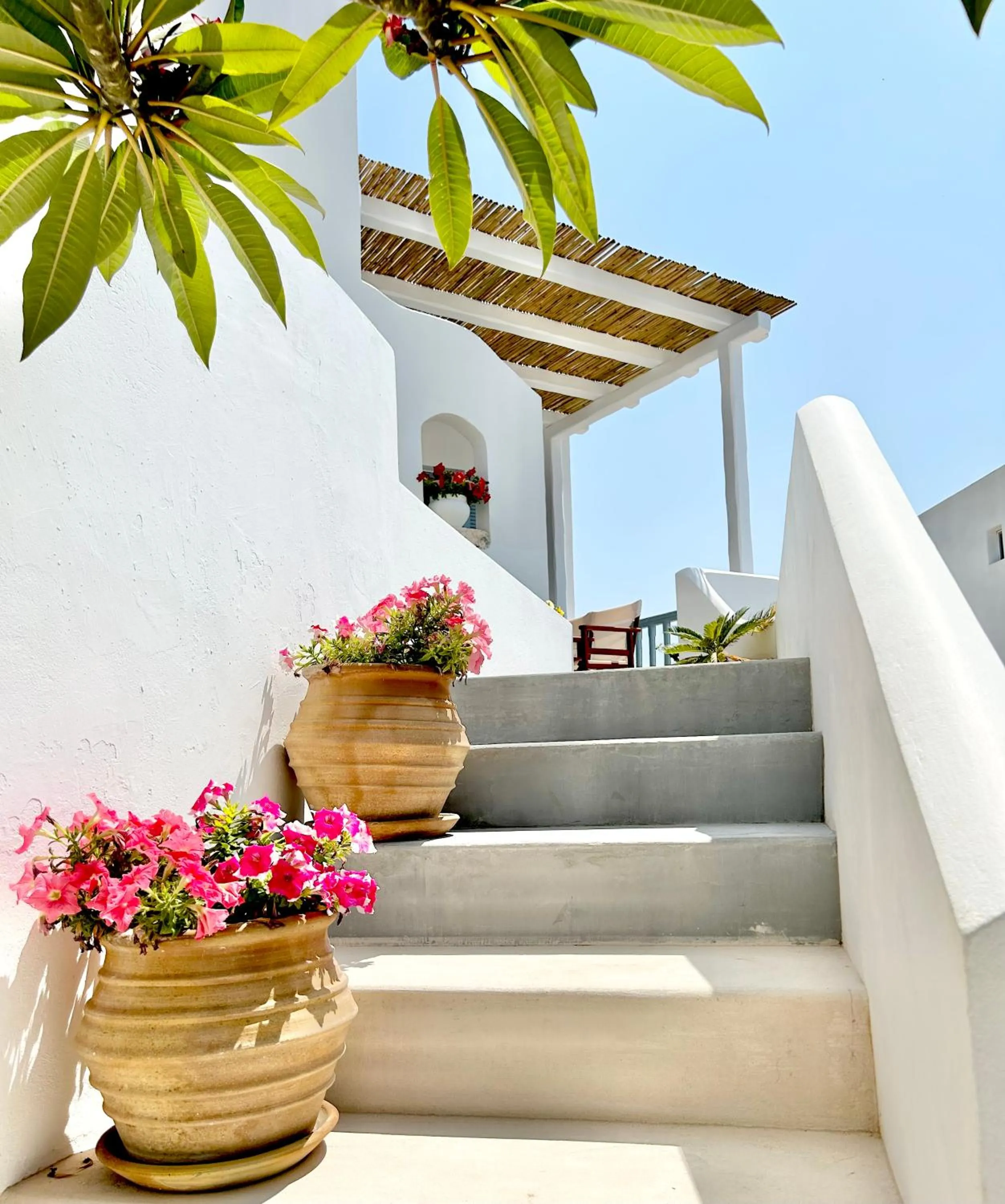 Property building in Anita Rooms & Suites Milos