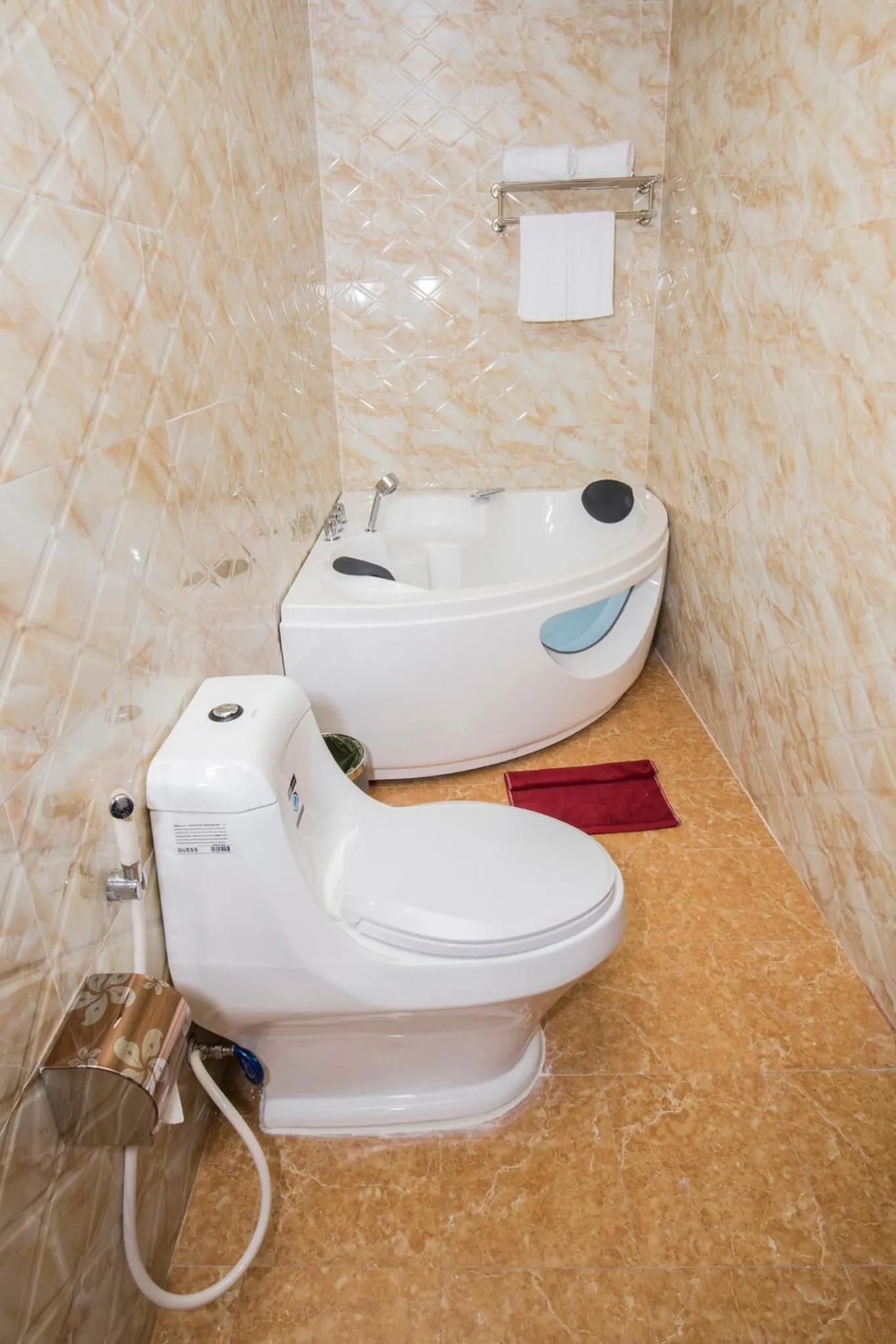 Bathroom in Gallant Hotel 168