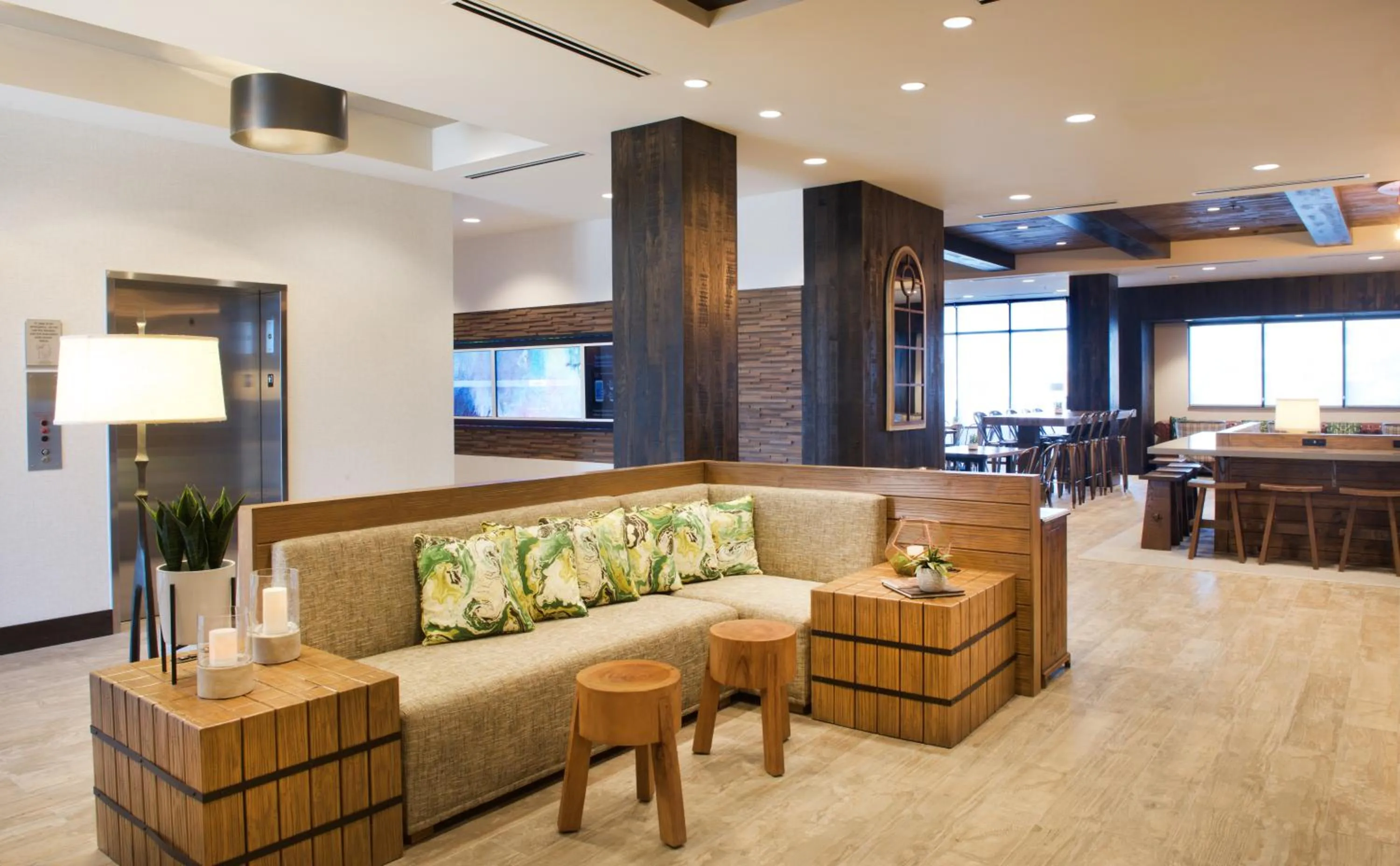 Restaurant/places to eat in SpringHill Suites by Marriott Bend