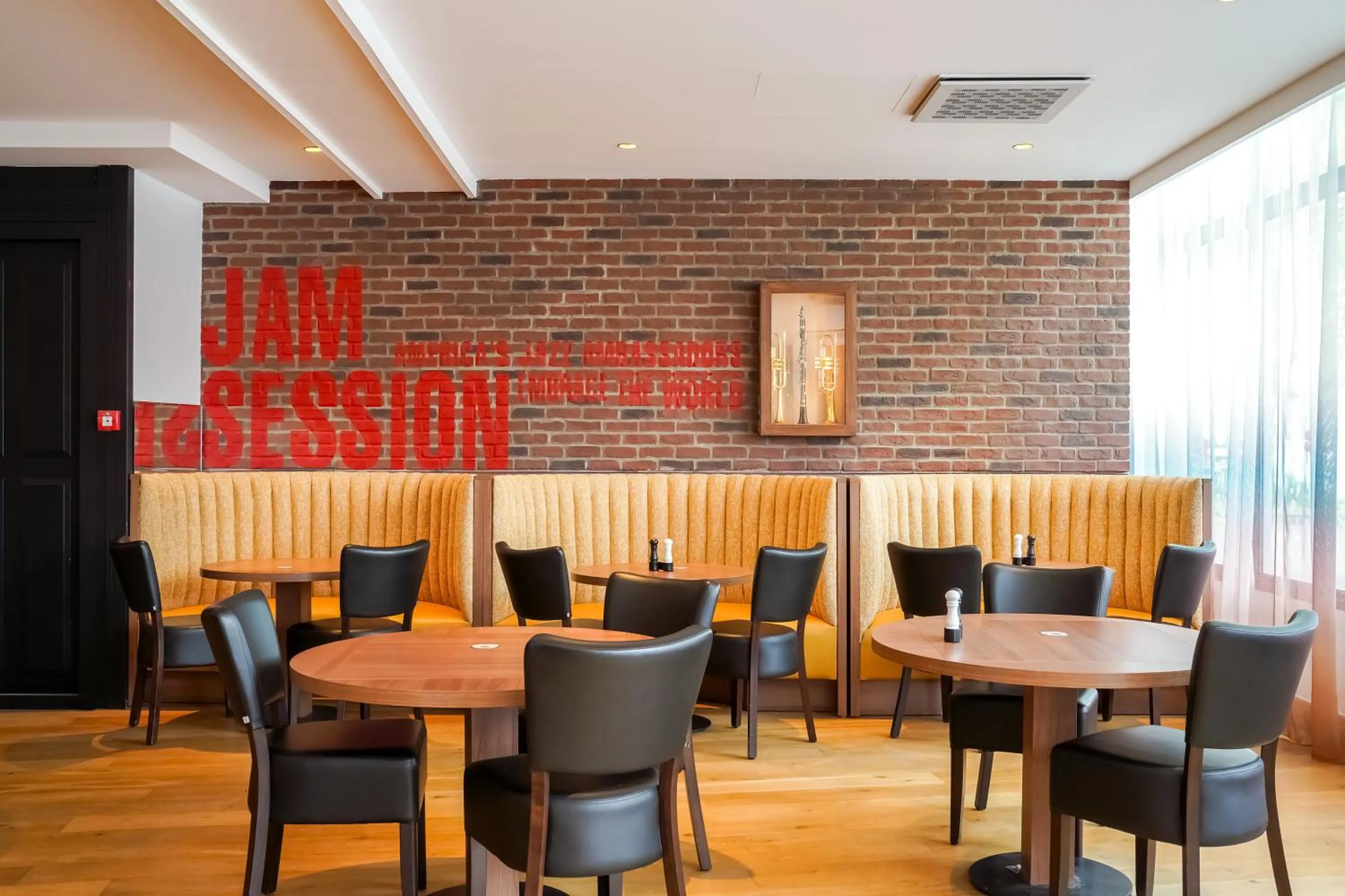 Restaurant/places to eat in Kyriad - Créteil - Bonneuil-sur-Marne