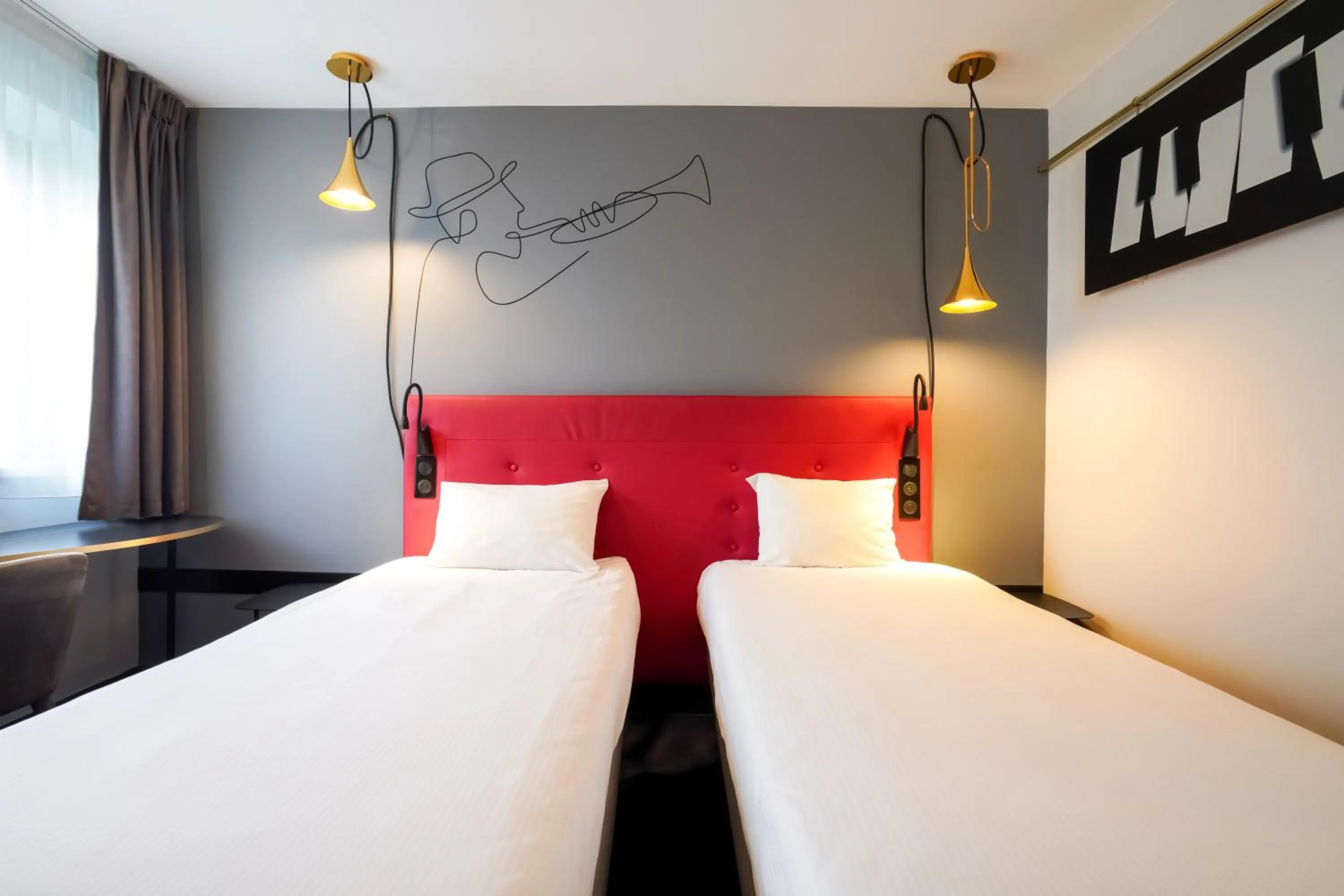 Bed in Kyriad - Créteil - Bonneuil-sur-Marne