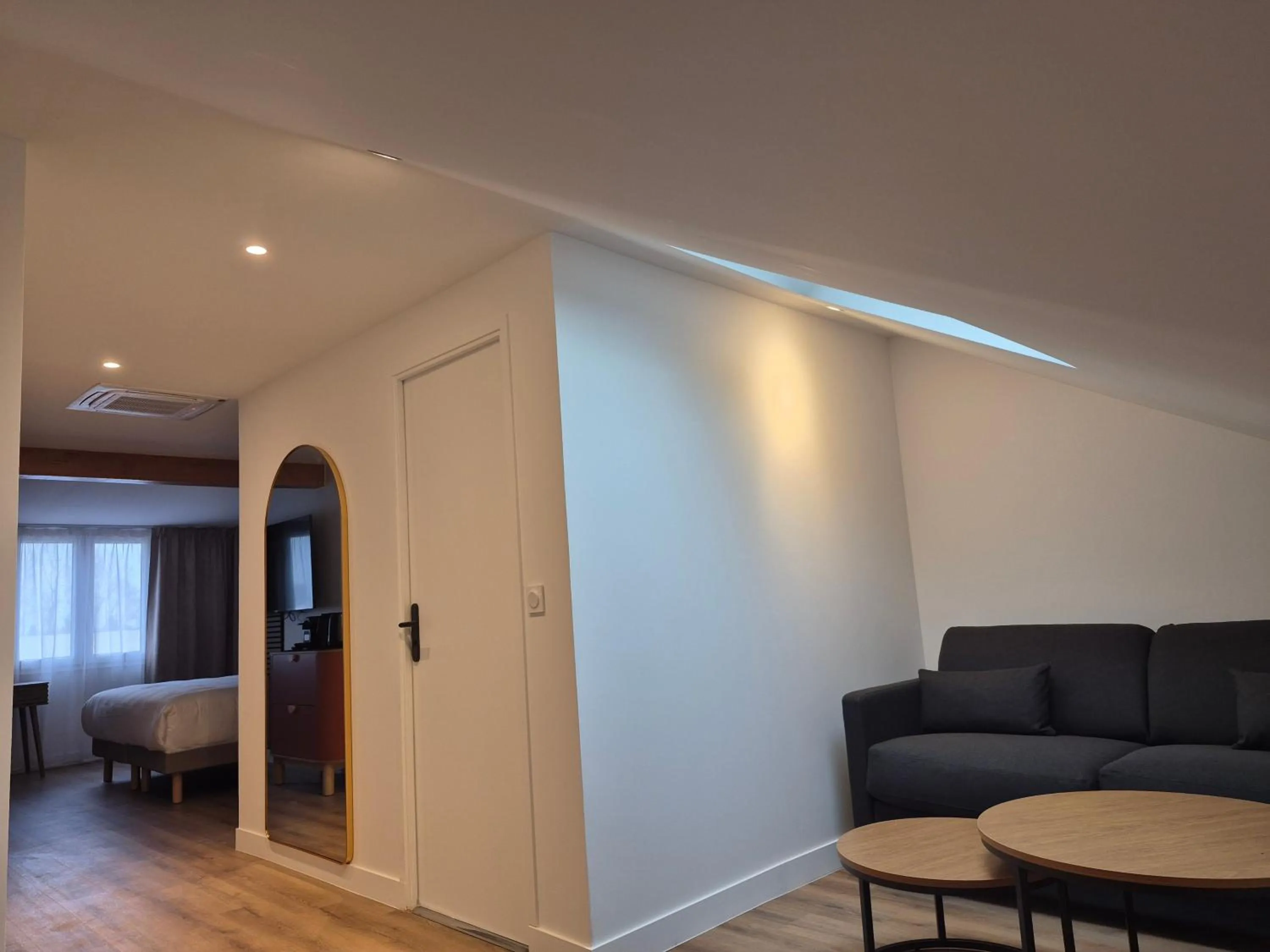 Living room in Kyriad Fontenay - Trésigny