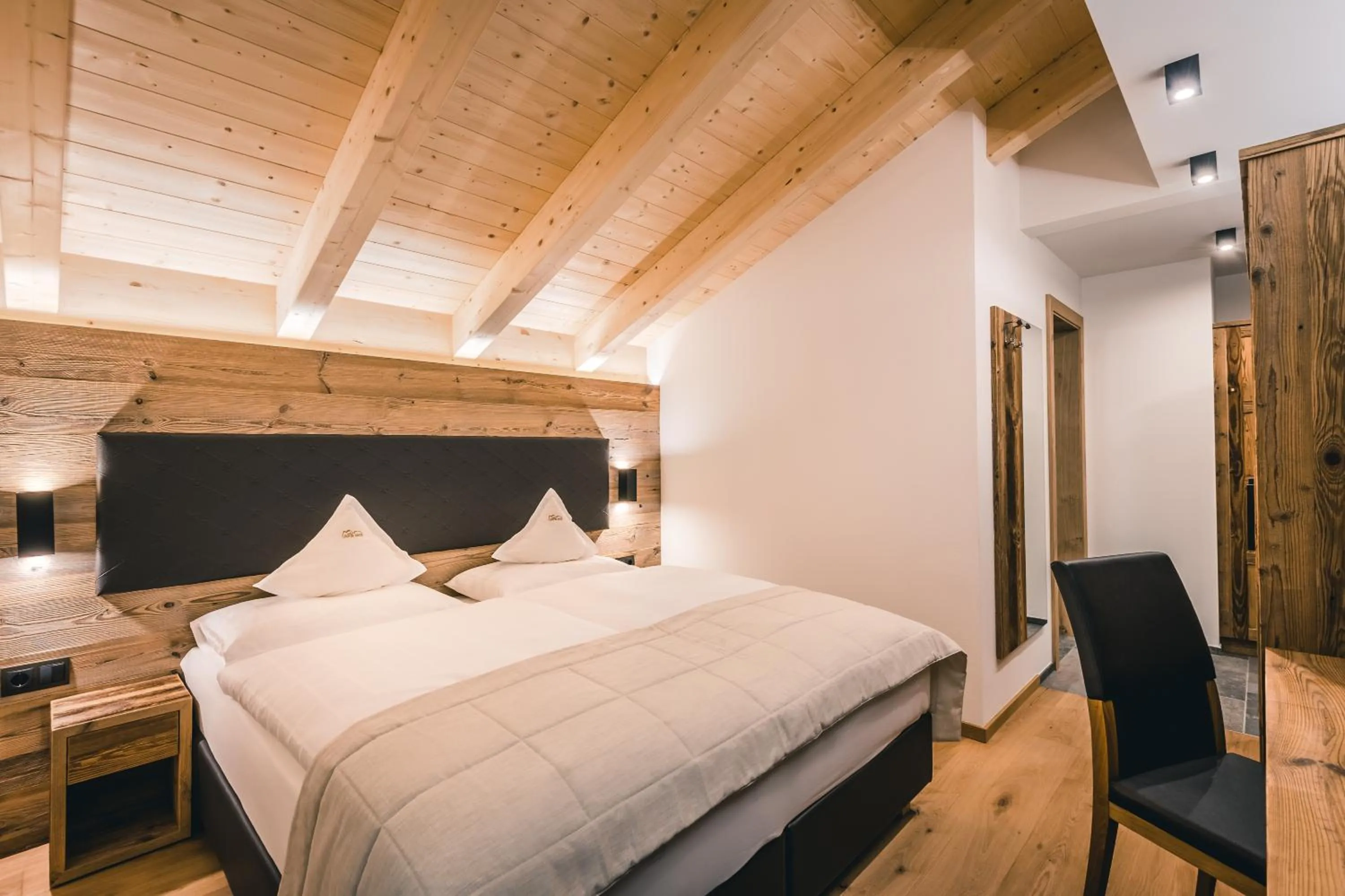 Photo of the whole room, Bed in Lüch de Costa