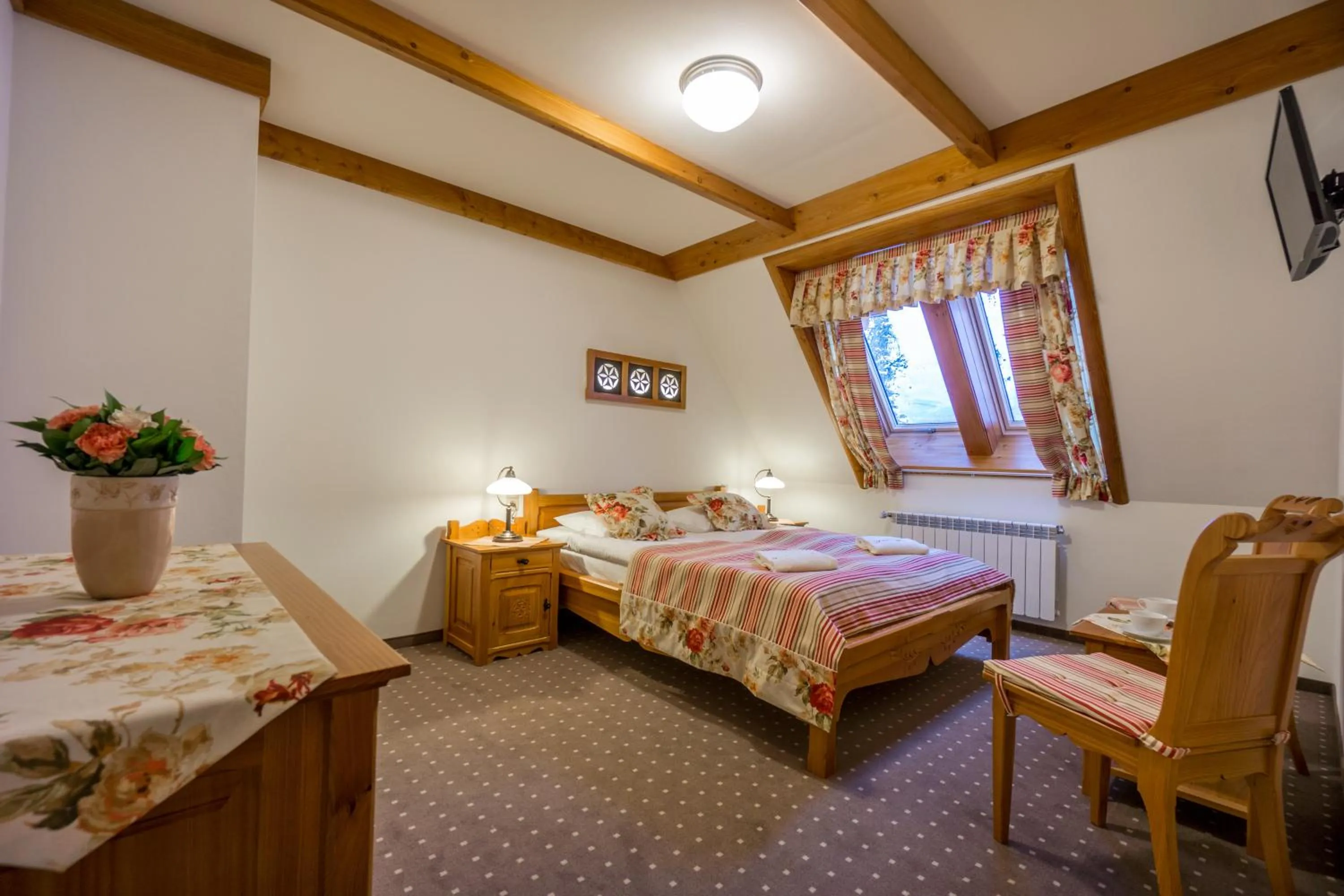 Photo of the whole room, Bed in Willa Pod Miedzą 200 m do Term