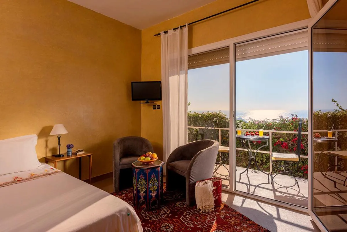 Family, Bed in Aftas Trip