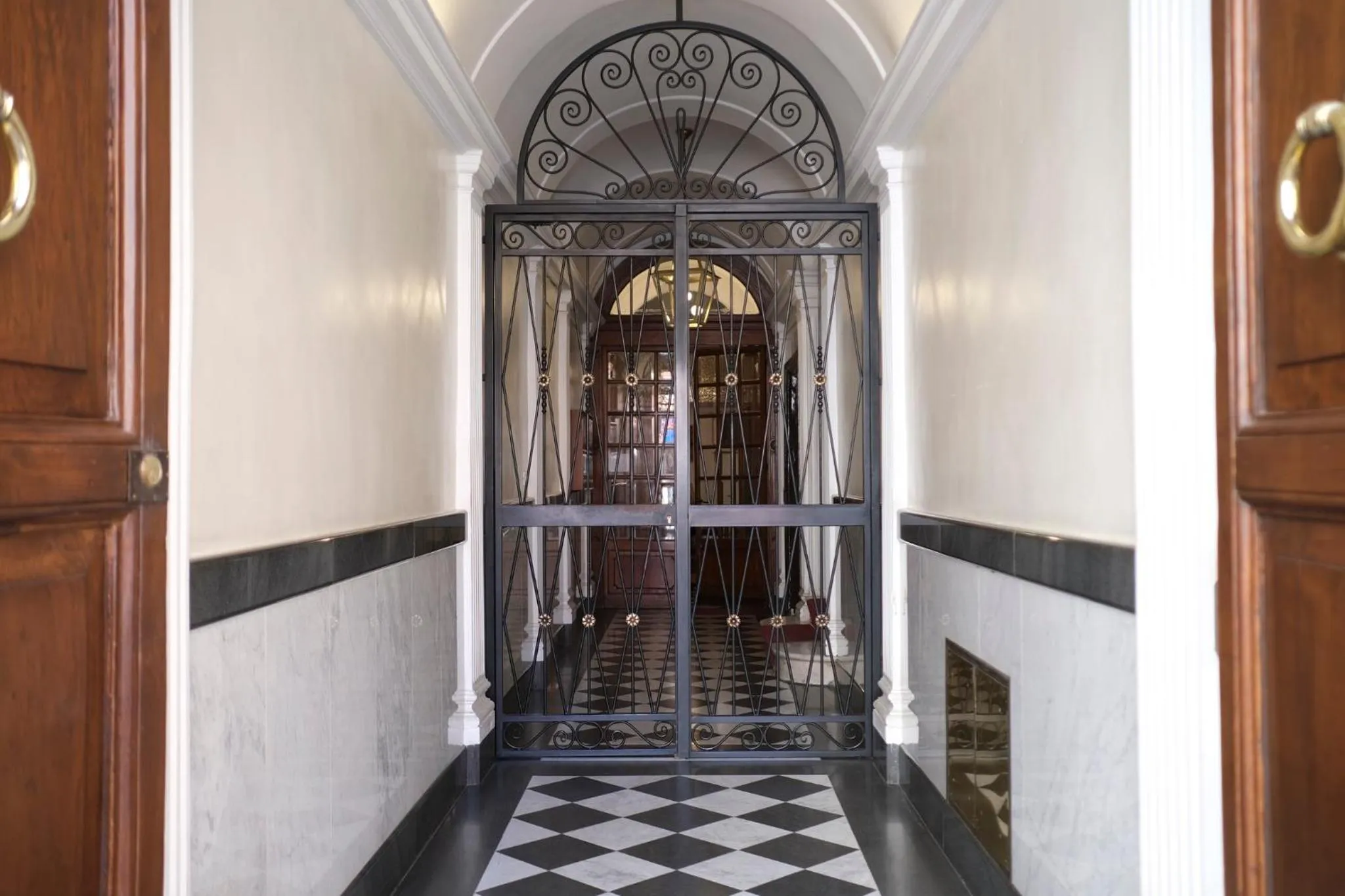 Facade/entrance in Charme Spagna Boutique Hotel