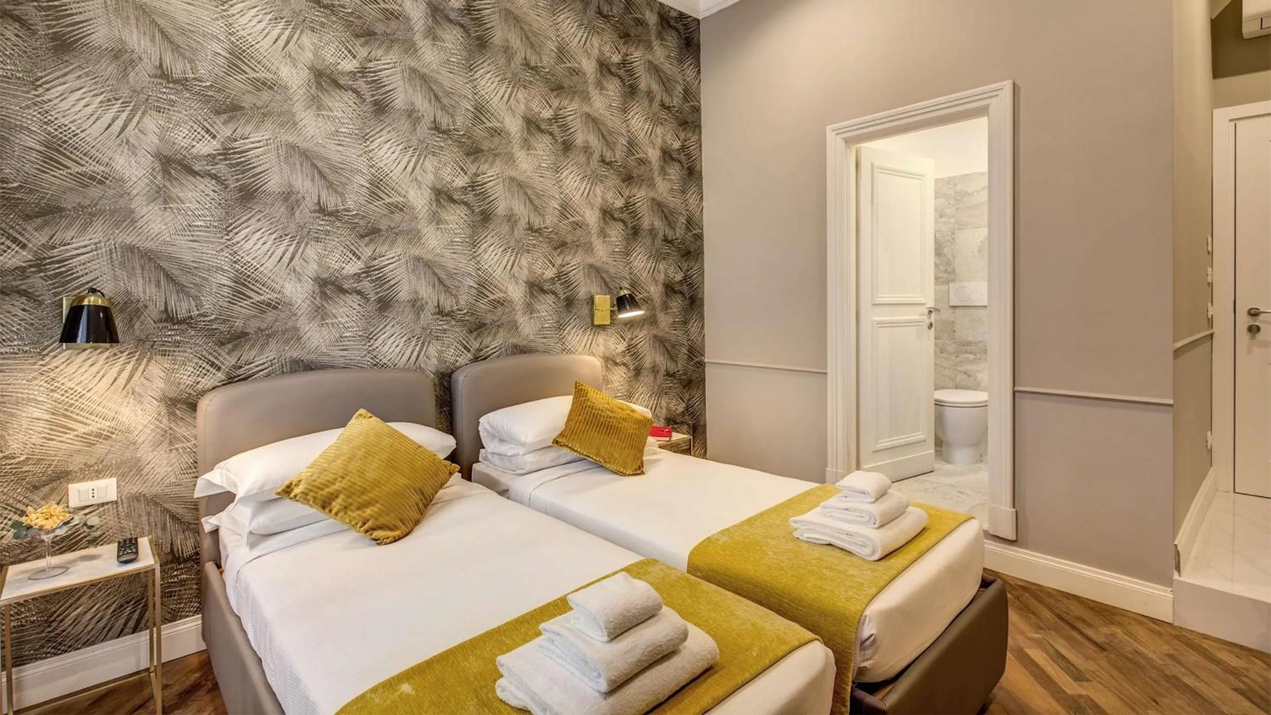 Bedroom, Bed in Charme Spagna Boutique Hotel