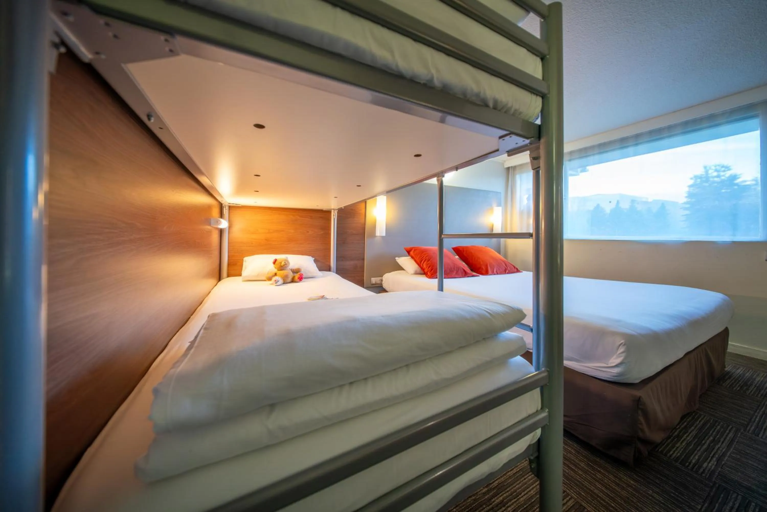 Bed in Ampaline HOTEL - Perigueux Boulazac