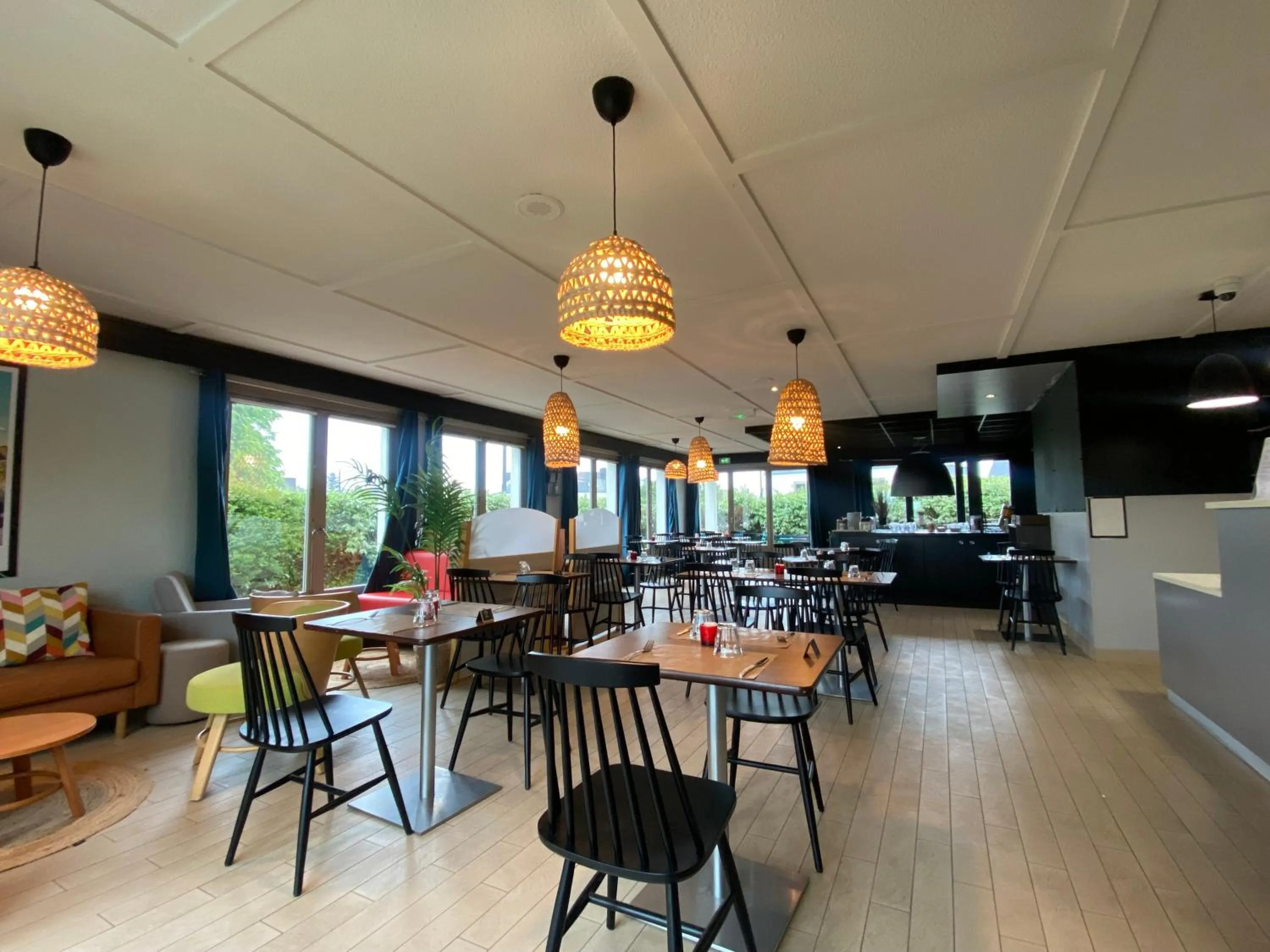 Restaurant/Places to Eat in Campanile Quimper