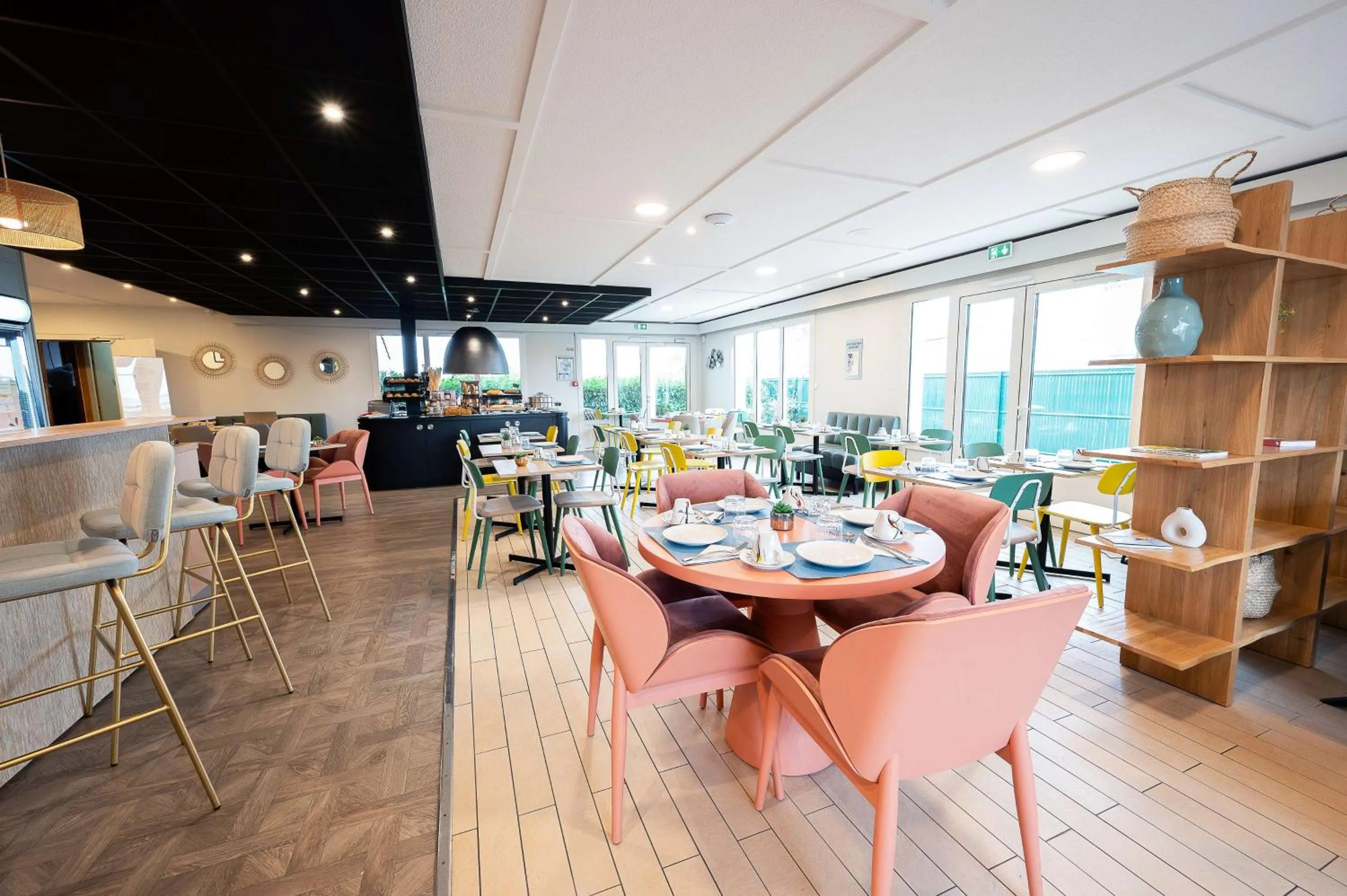 Breakfast in Sure Hotel by Best Western Rochefort-sur-Mer