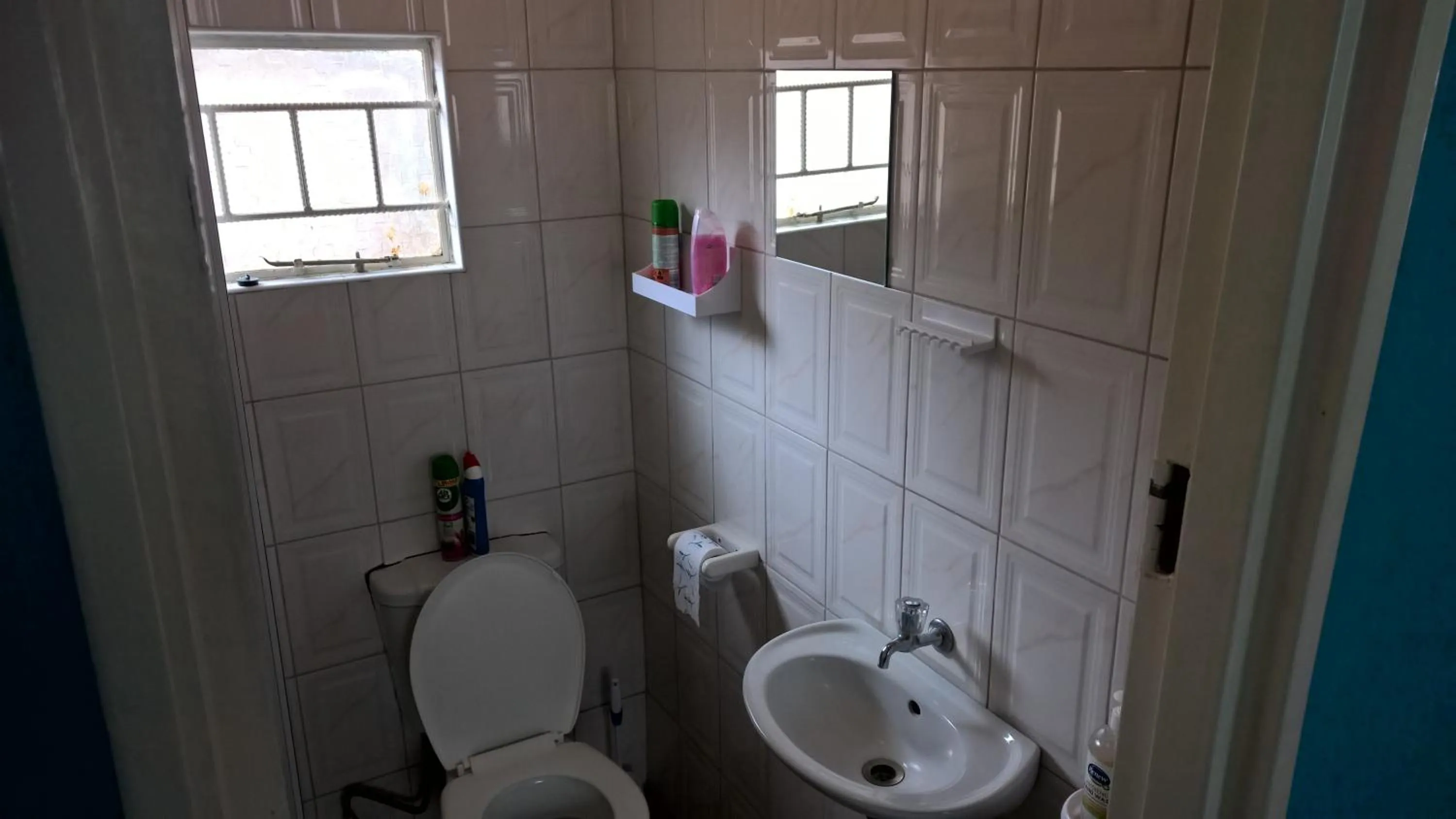 Toilet in Furnished self-catering guest wing