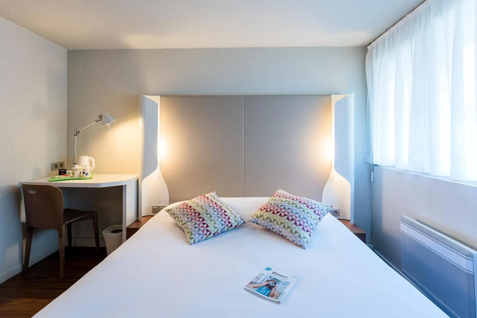 Photo of the whole room, Bed in Campanile Rouen Sud - Zénith - Parc Expo