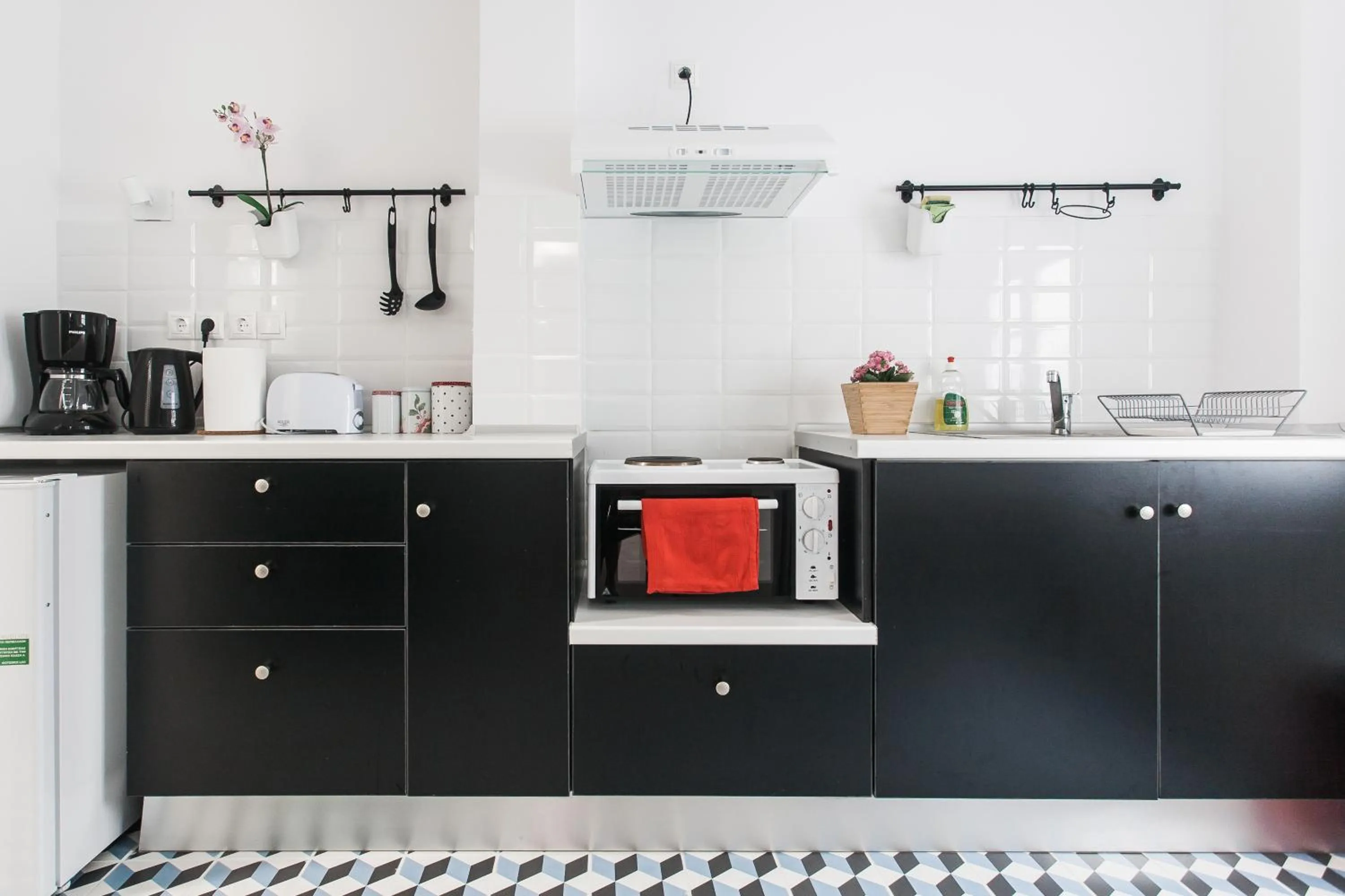 Coffee/tea facilities in Karitsi Place