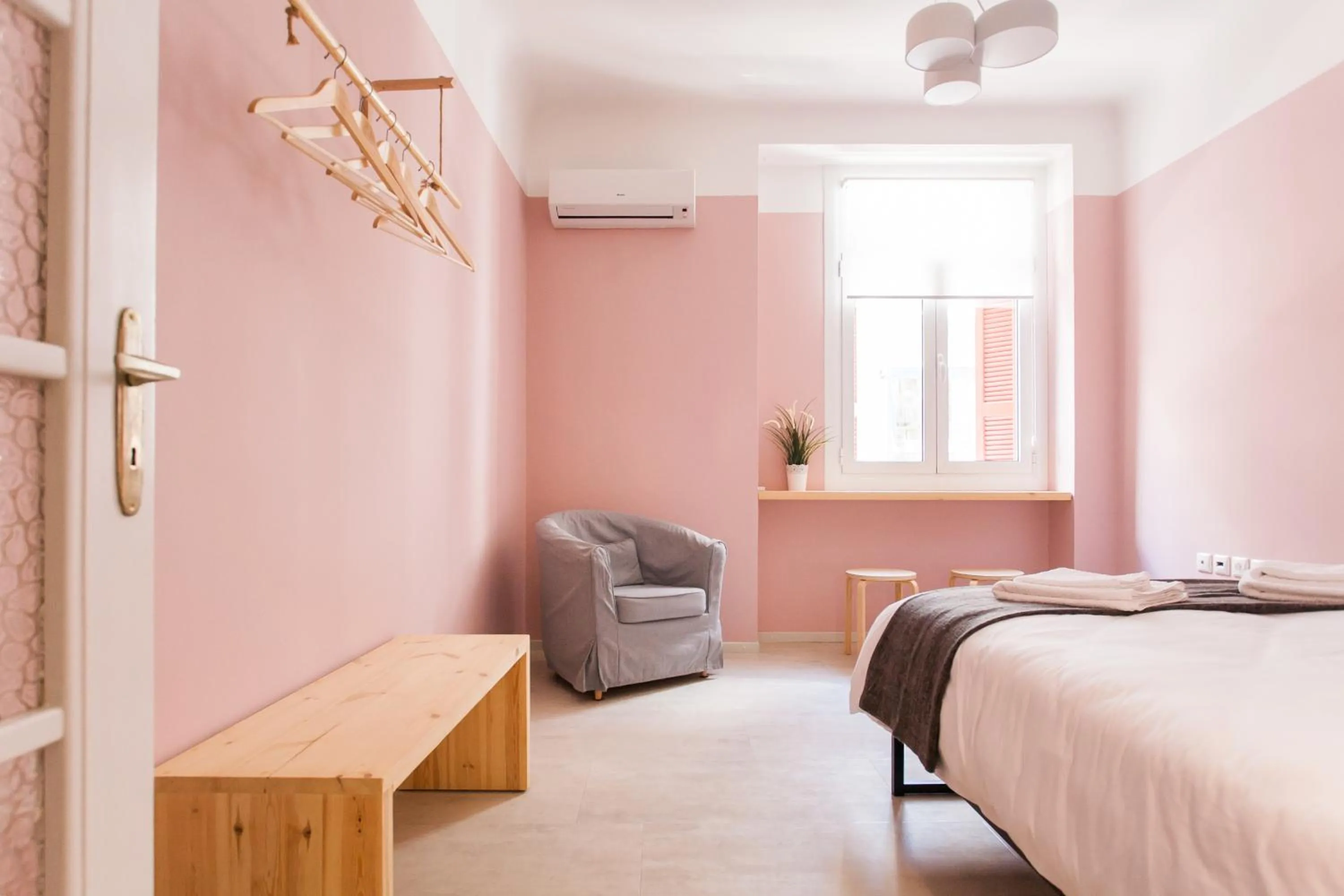 Bedroom, Bed in Karitsi Place