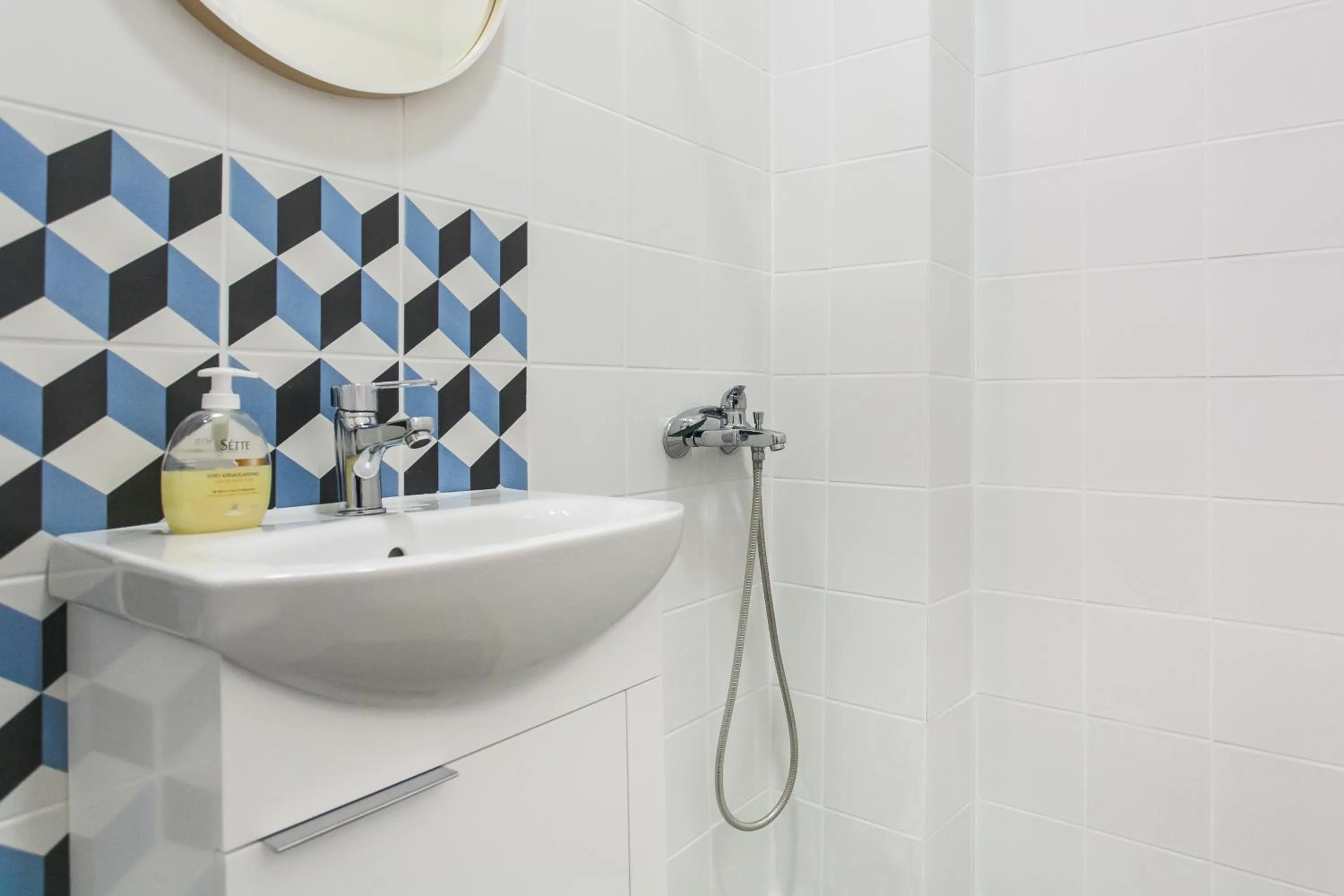 Toilet in Karitsi Place