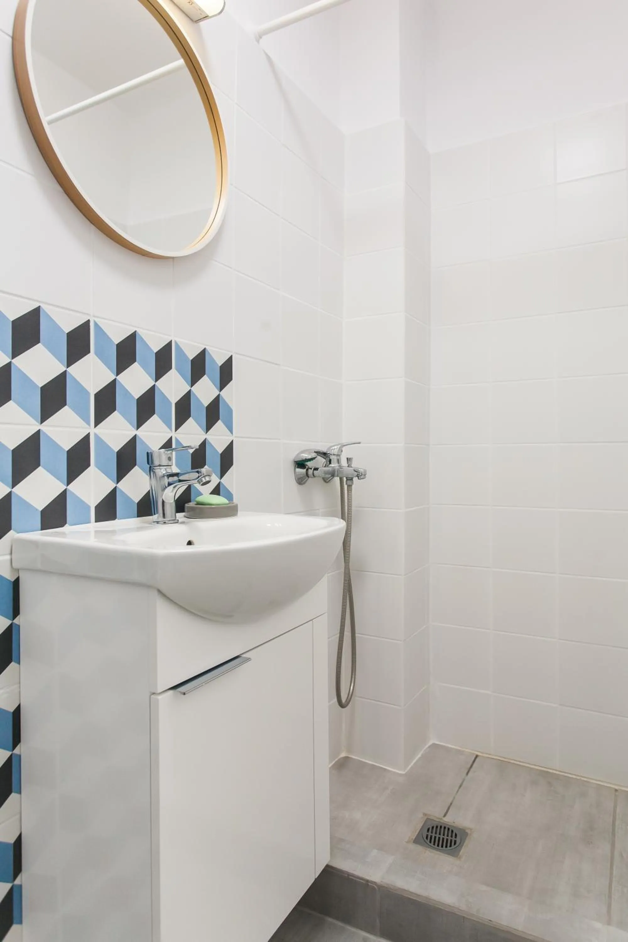 Toilet in Karitsi Place