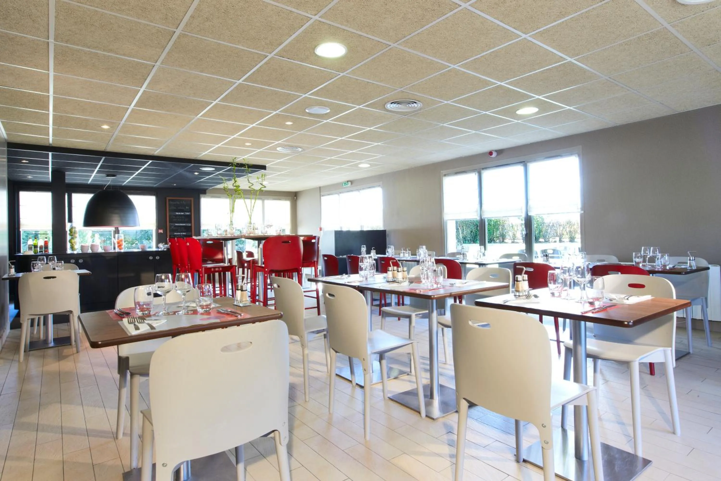 Restaurant/places to eat in Campanile Montbéliard - Sochaux
